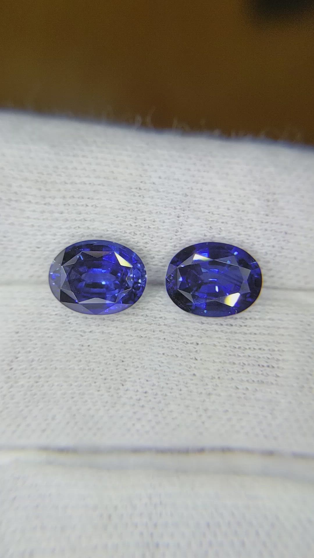4.76 Ct.Tw.Total Carat Weight Blue Sapphire Pair from Ceylon (Sri Lanka) Size Video