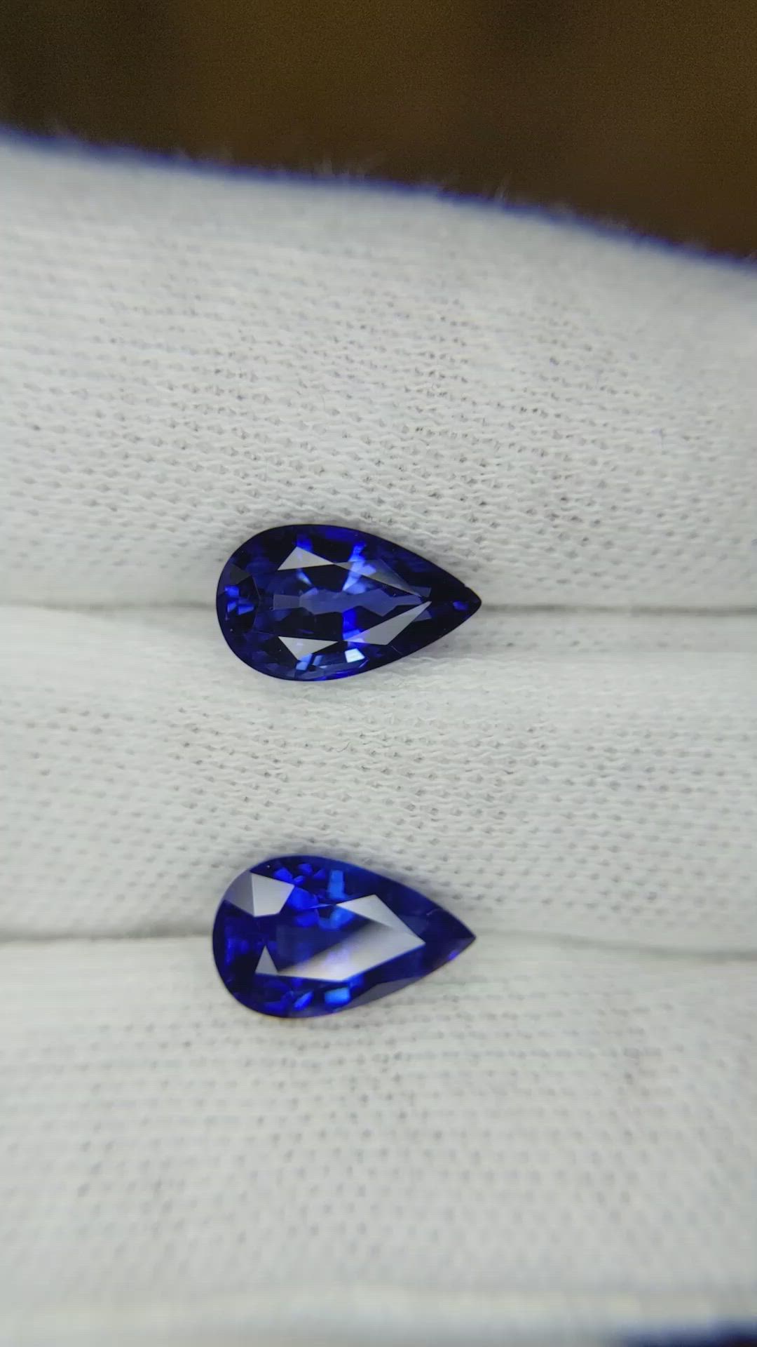 4.91 Ct.Tw.Total Carat Weight Sapphire Pair from Ceylon (Sri Lanka) Size Video