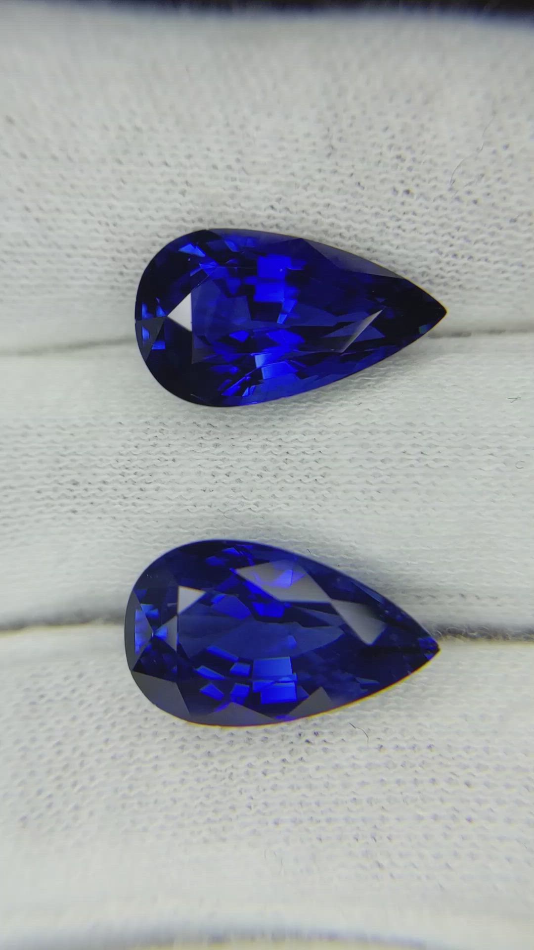 13.88 Ct.Tw.Total Carat Weight Blue Sapphire Pair from Madagascar Size Video