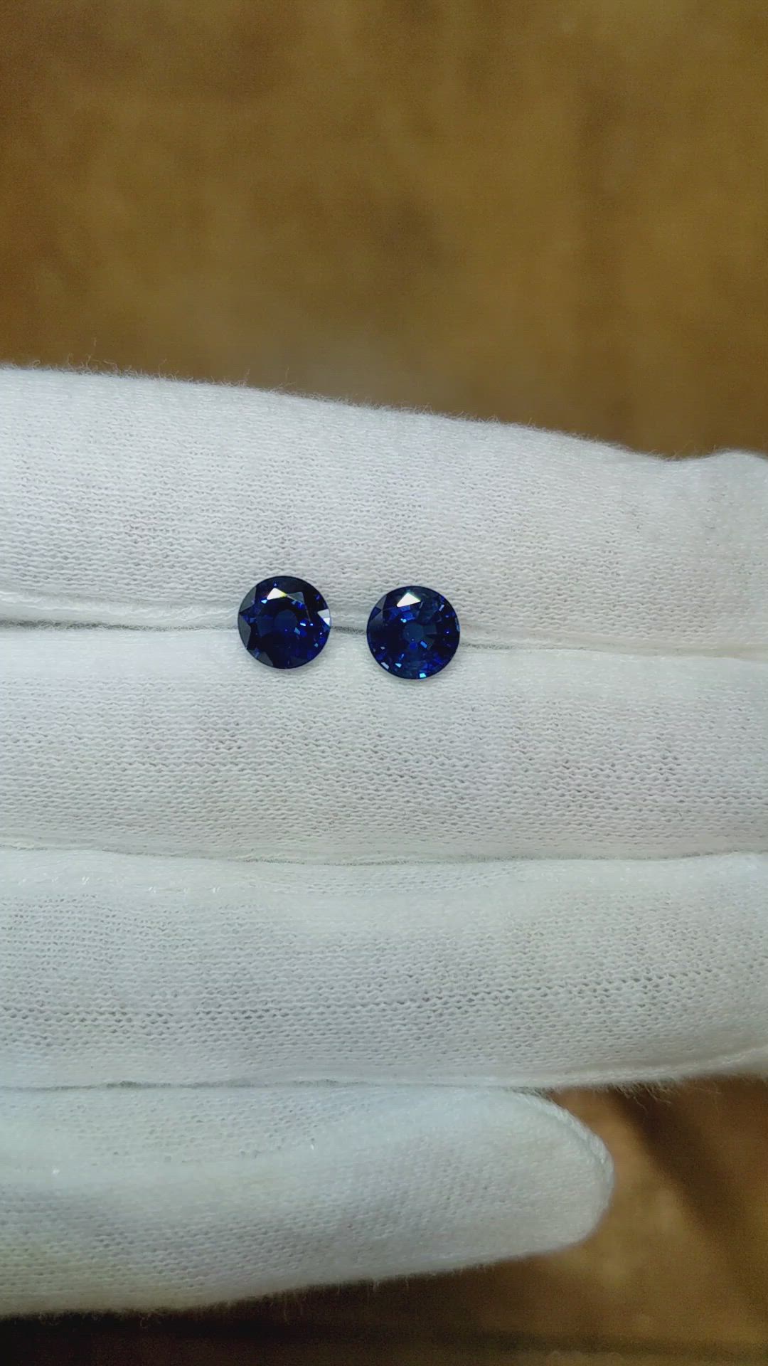 2.40 Ct.Tw.Total Carat Weight Blue Sapphire Pair from Thailand Size Video