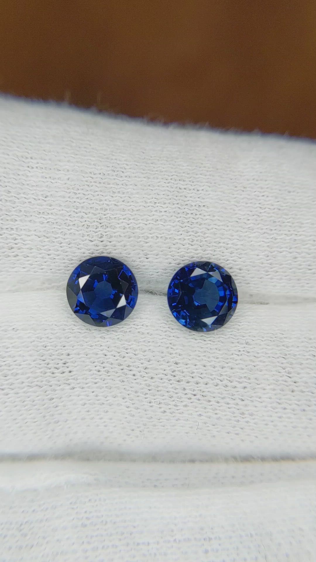 2.40 Ct.Tw.Total Carat Weight Blue Sapphire Pair from Thailand Size Video