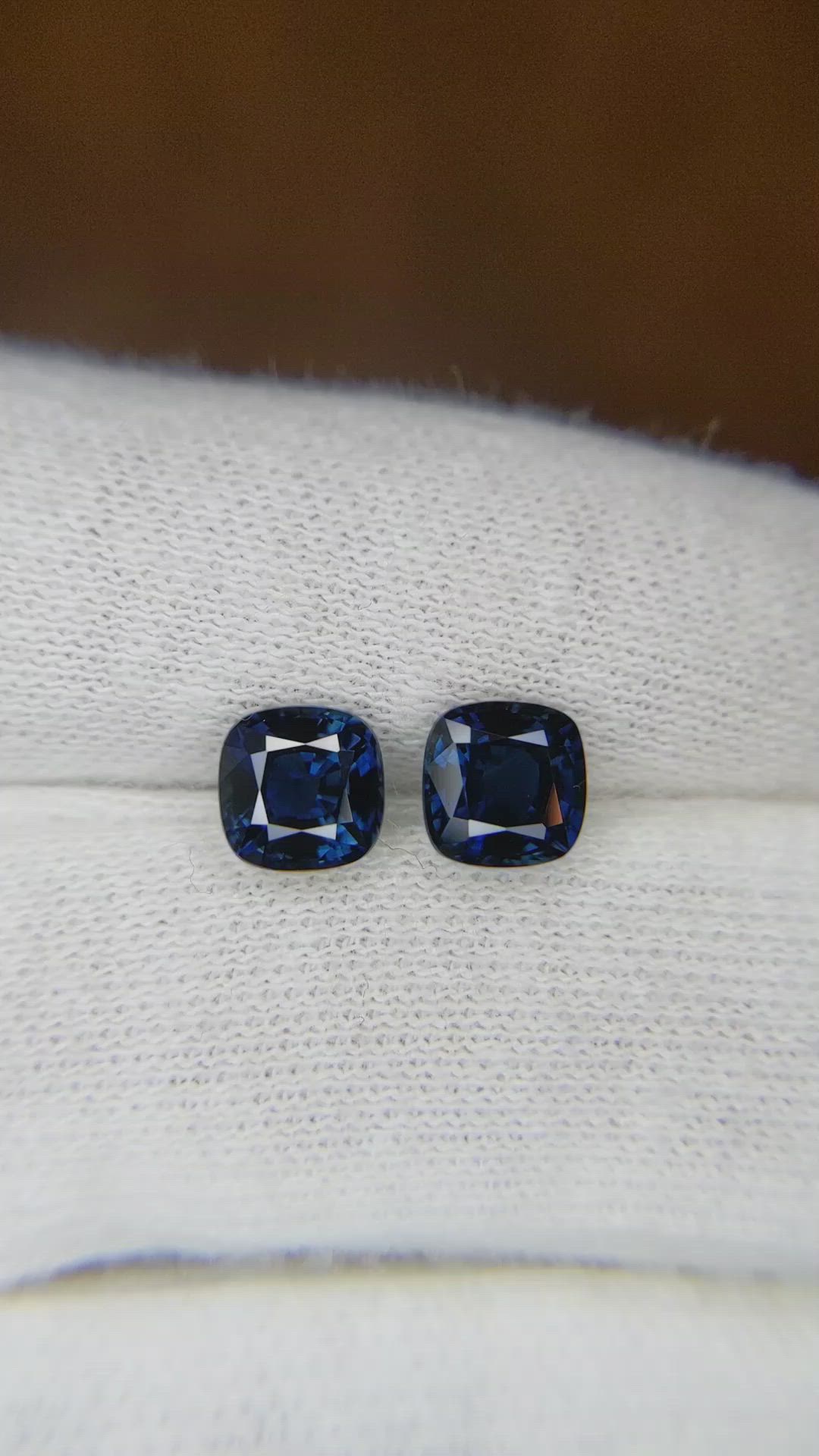 2.32 Ct.Tw.Total Carat Weight Sapphire Pair from Thailand Size Video