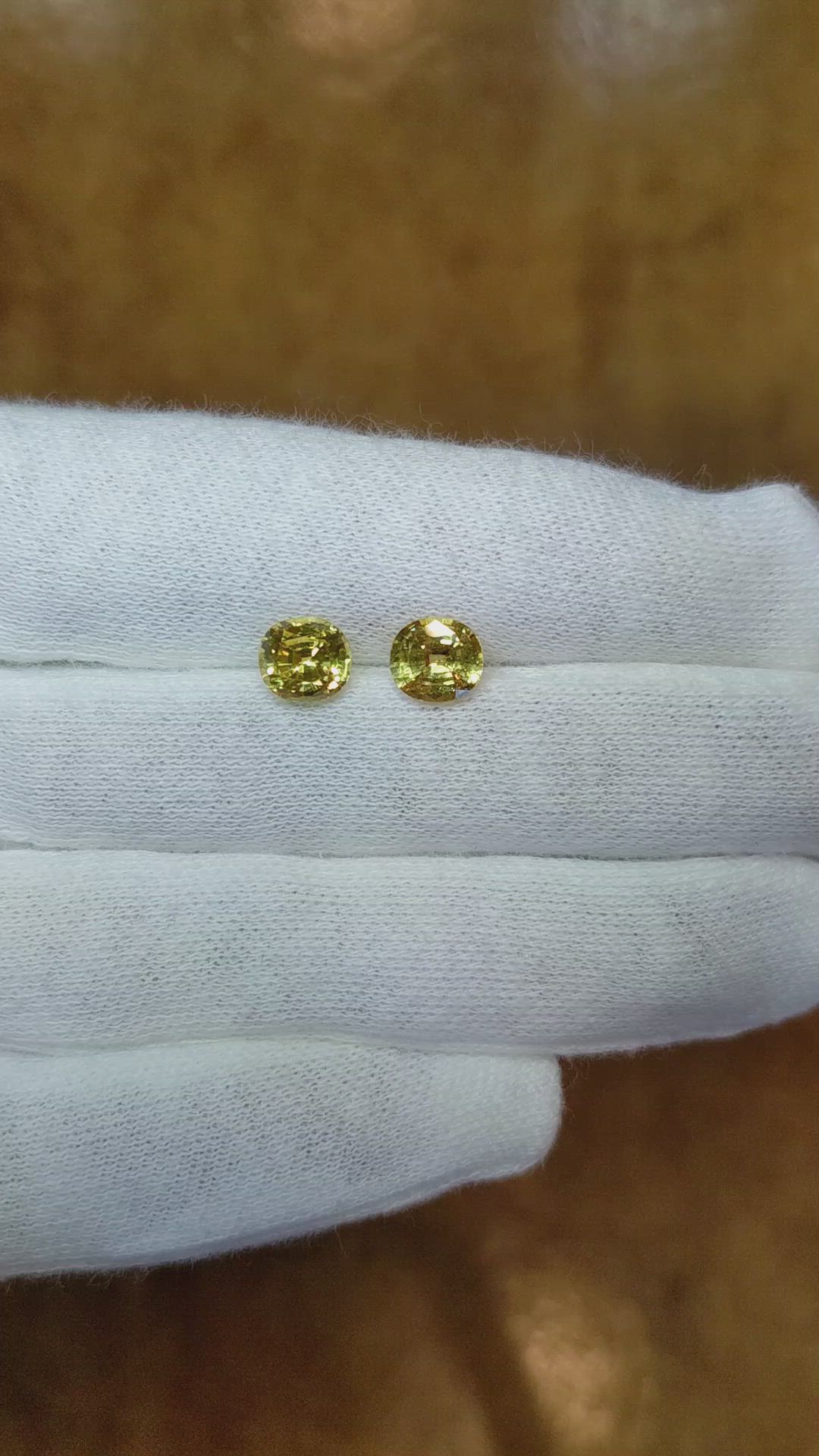 2.90 Ct.Tw.Total Carat Weight Yellow Sapphire Pair from Ceylon (Sri Lanka) Size Video