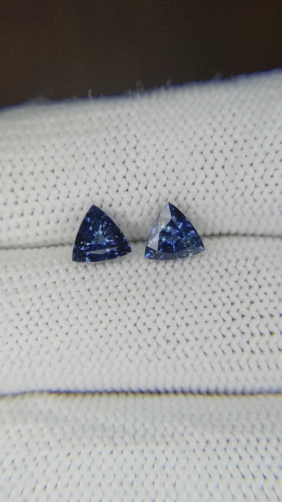 1.79 Ct.Tw.Total Carat Weight Blue Sapphire Pair from Thailand Size Video