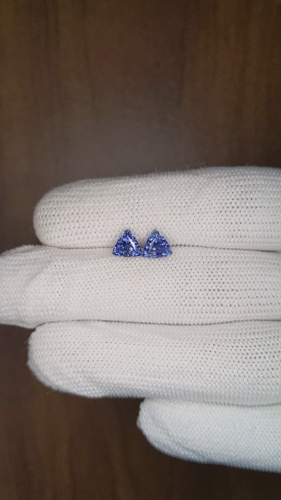1.79 Ct.Tw.Total Carat Weight Blue Sapphire Pair from Thailand Size Video