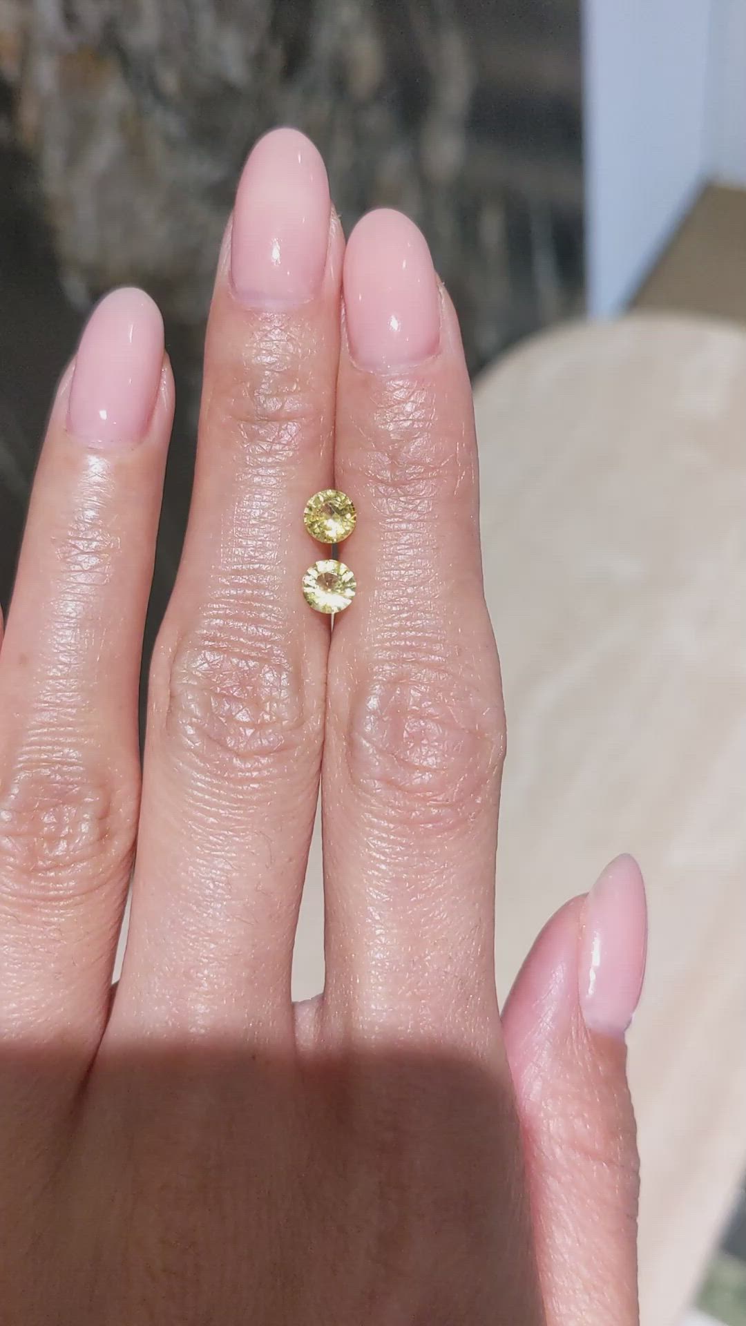 1.09&nbsp;Ct.Tw.Total Carat Weight Yellow Sapphire Pair from Ceylon (Sri Lanka) Size Video