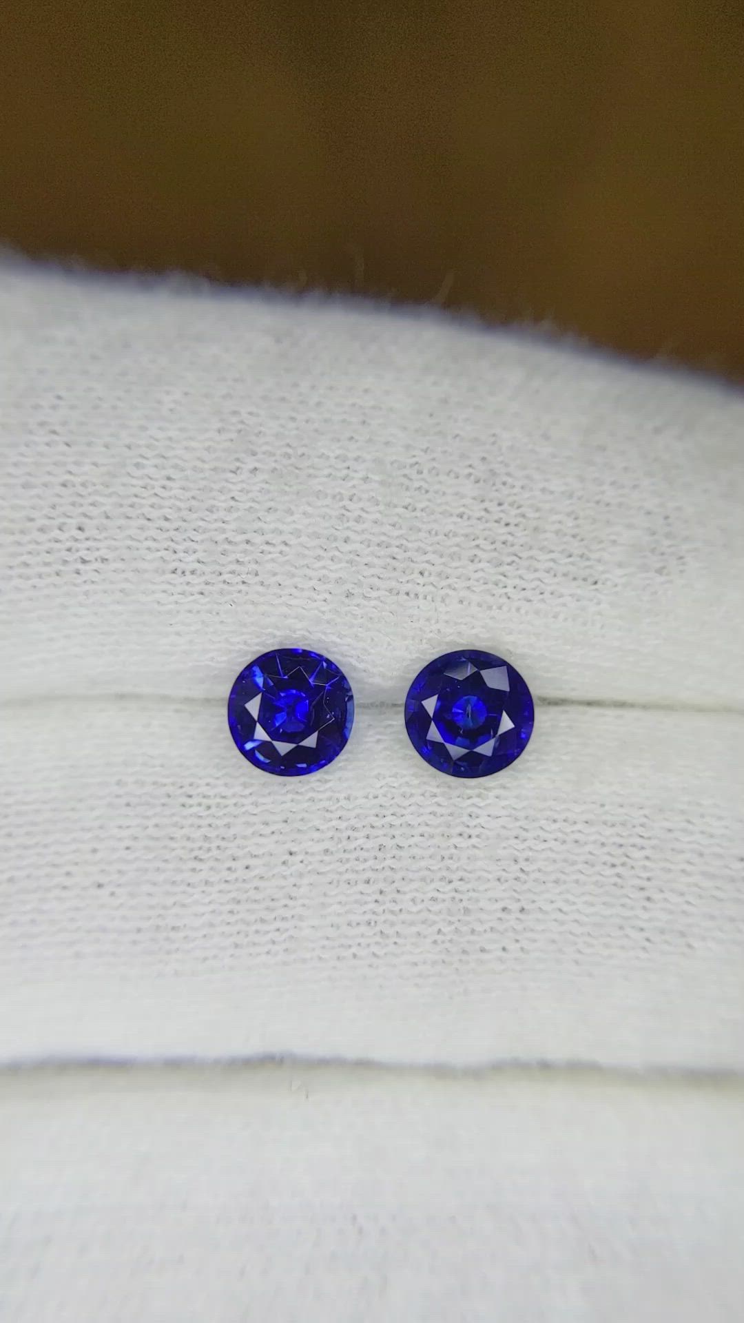 1.25 Ct.Tw.Total Carat Weight Blue Sapphire Pair from Ceylon (Sri Lanka) Size Video