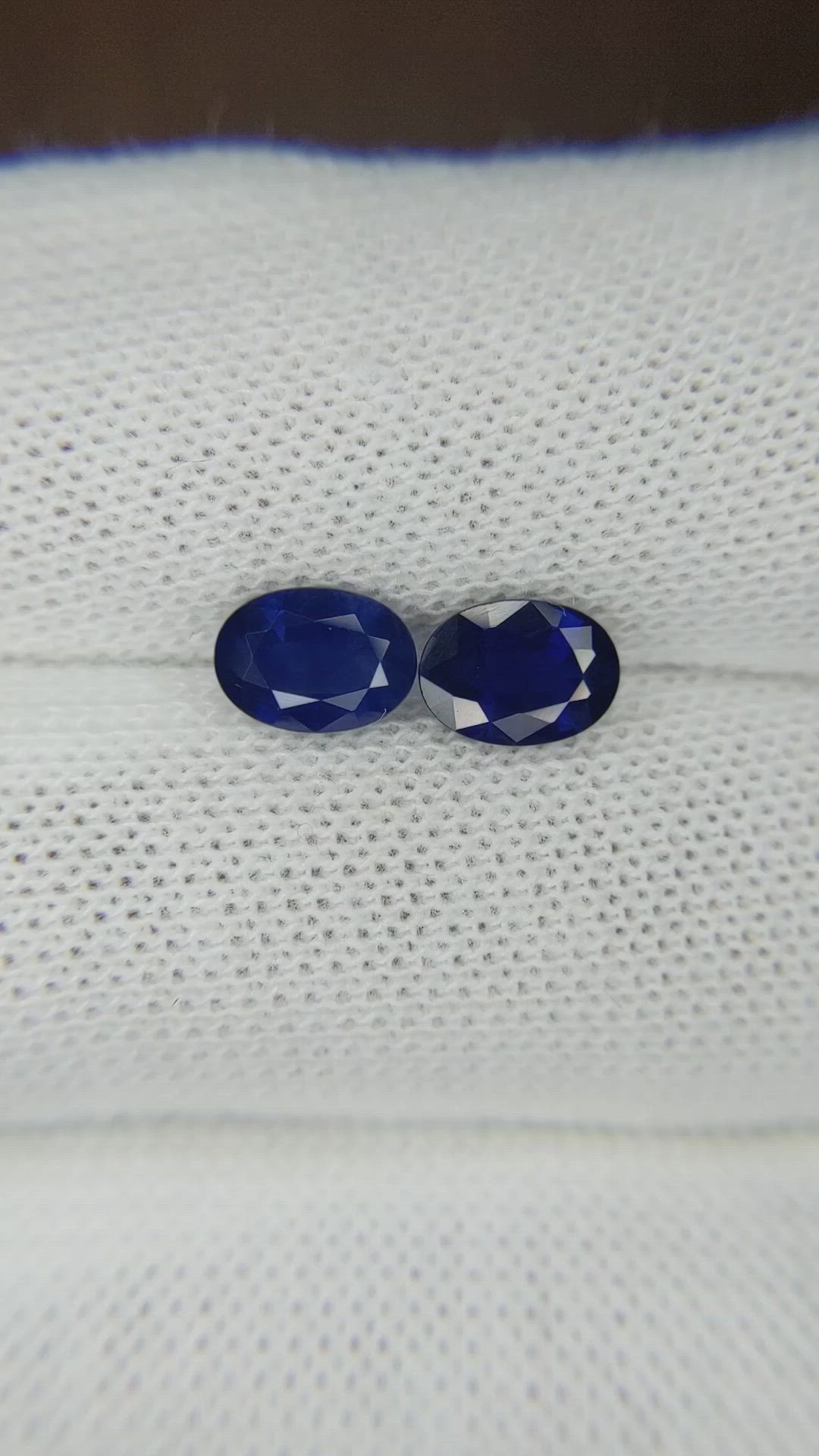 2.32 Ct.Tw.Total Carat Weight Blue Sapphire Pair from Thailand Size Video