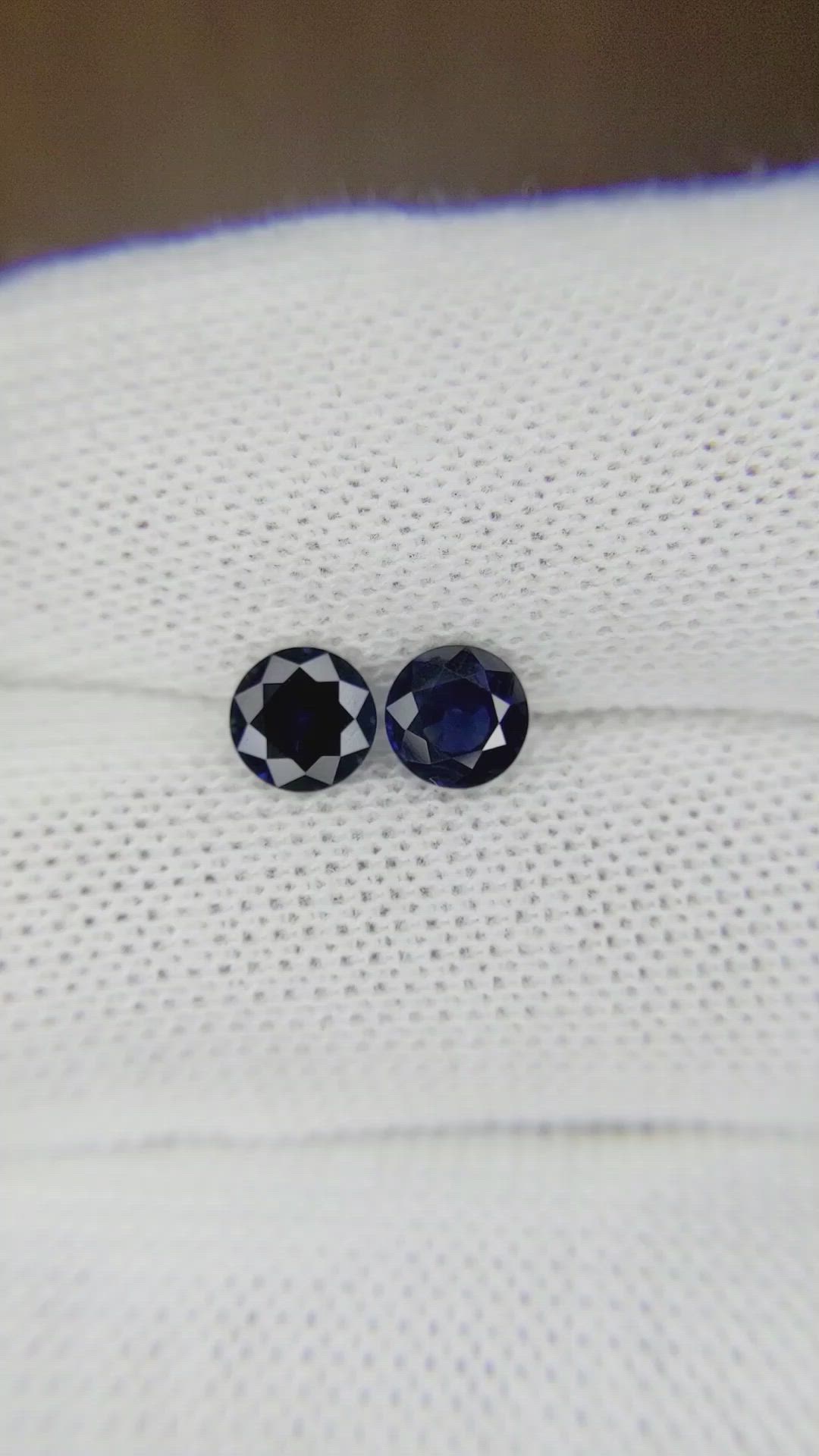 1.41&nbsp;Ct.Tw.Total Carat Weight Blue Sapphire Pair from Thailand Size Video
