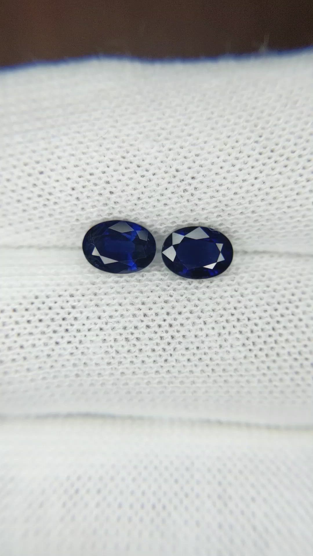 1.96 Ct.Tw.Total Carat Weight Blue Sapphire Pair from Thailand Size Video