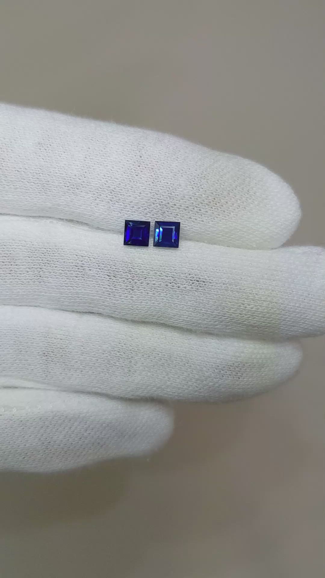 0.89&nbsp;Ct.Tw.Total Carat Weight Blue Sapphire Pair from Thailand Size Video