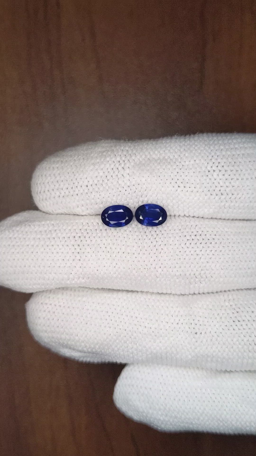 1.52 Ct.Tw.Total Carat Weight Blue Sapphire Pair from Thailand Size Video