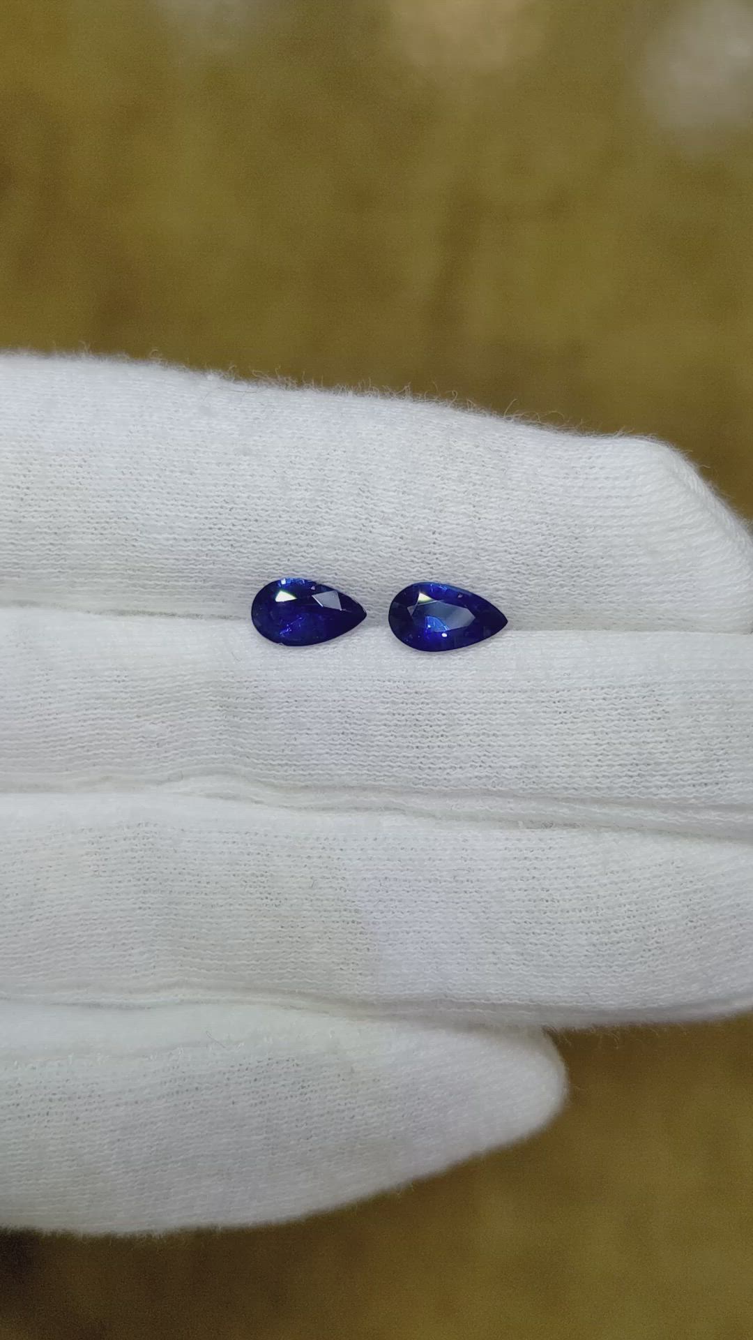 1.88&nbsp;Ct.Tw.Total Carat Weight Blue Sapphire Pair from Ceylon (Sri Lanka) Size Video