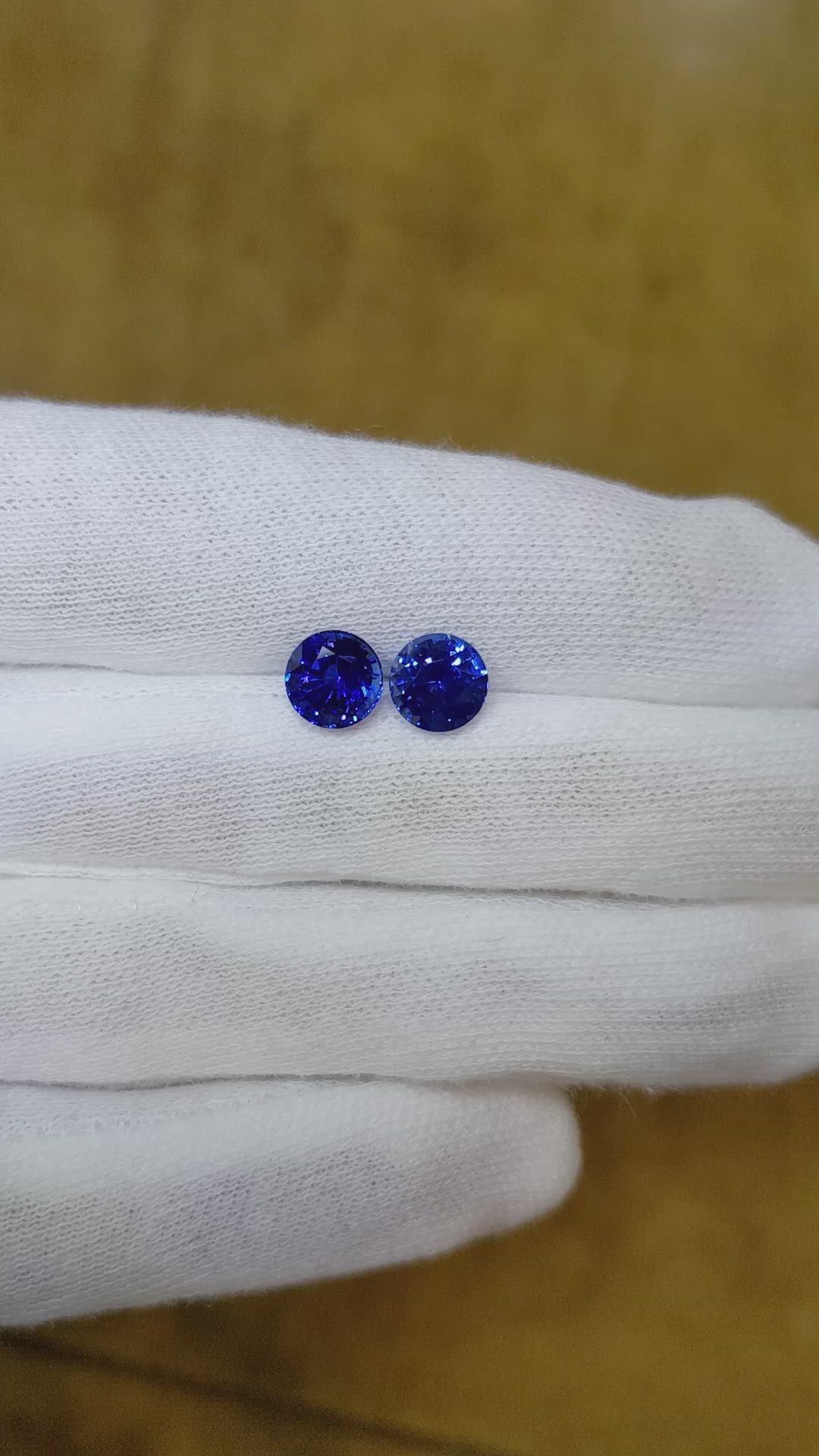3.30 Ct.Tw.Total Carat Weight Blue Sapphire Pair from Ceylon (Sri Lanka) Size Video