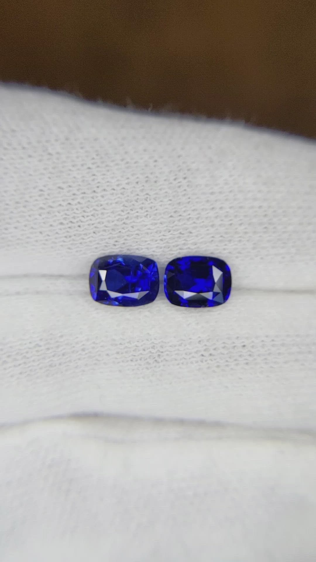 2.22 Ct.Tw.Total Carat Weight Blue Sapphire Pair from Ceylon (Sri Lanka) Size Video