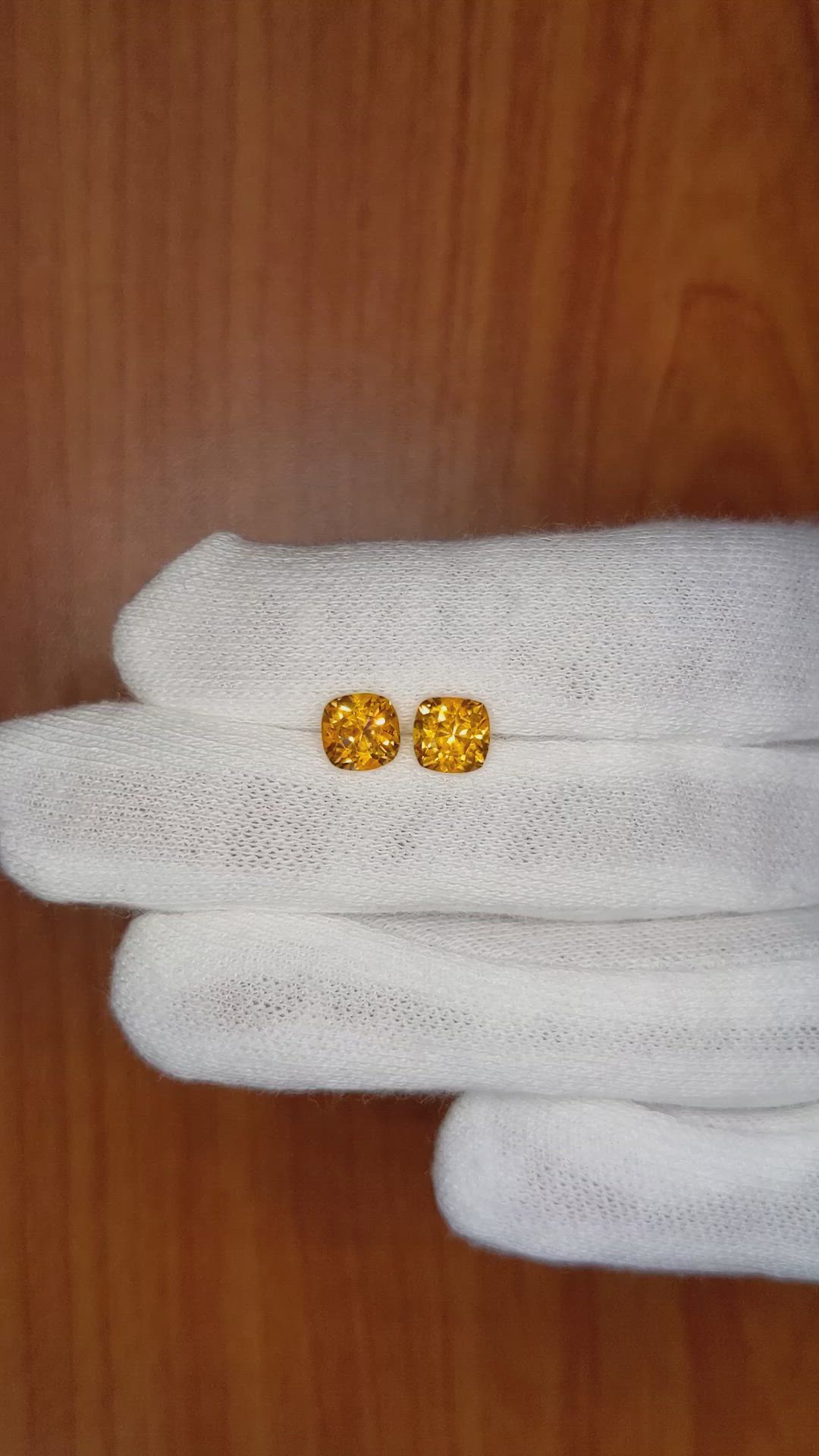 2.49&nbsp;Ct.Tw.Total Carat Weight Yellowish Orange Sapphire Pair from Ceylon (Sri Lanka) Size Video