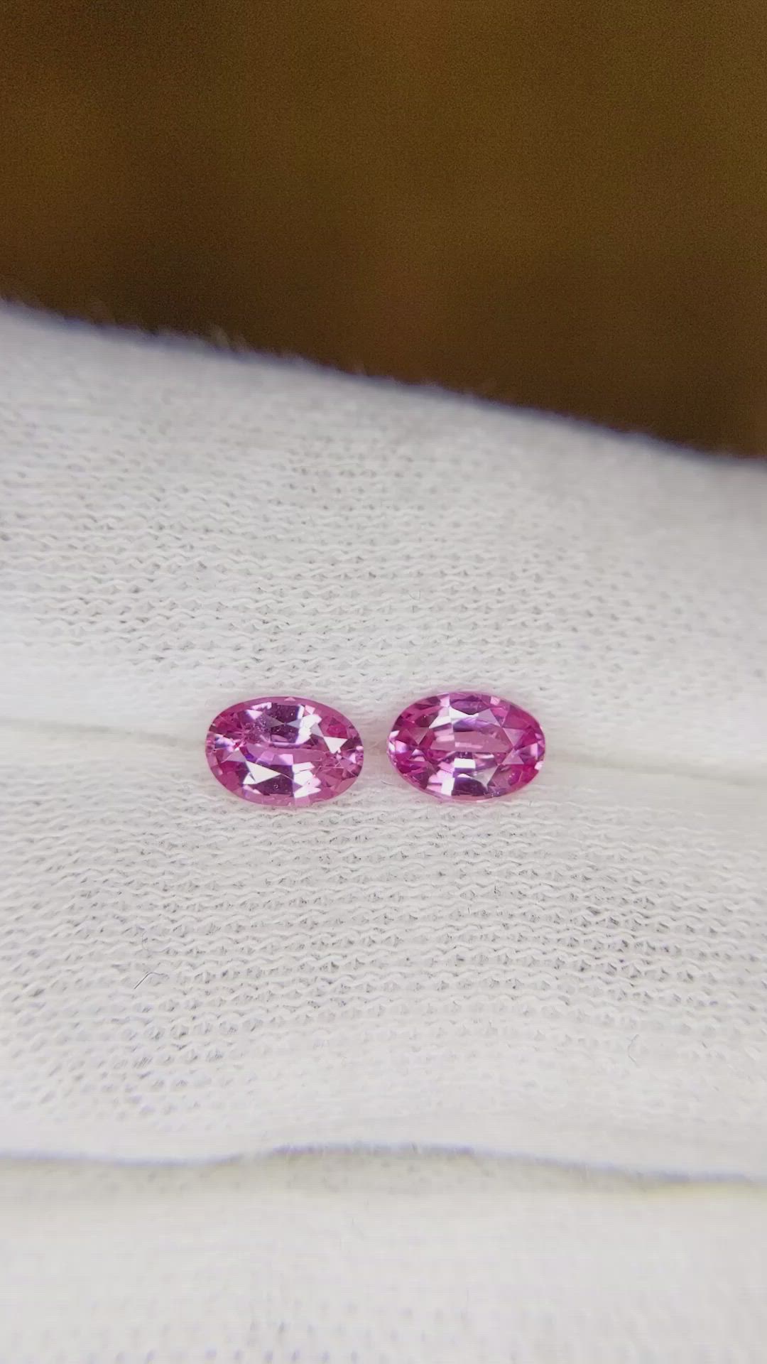 1.14&nbsp;Ct.Tw.Total Carat Weight Pink Sapphire Pair from Ceylon (Sri Lanka) Size Video