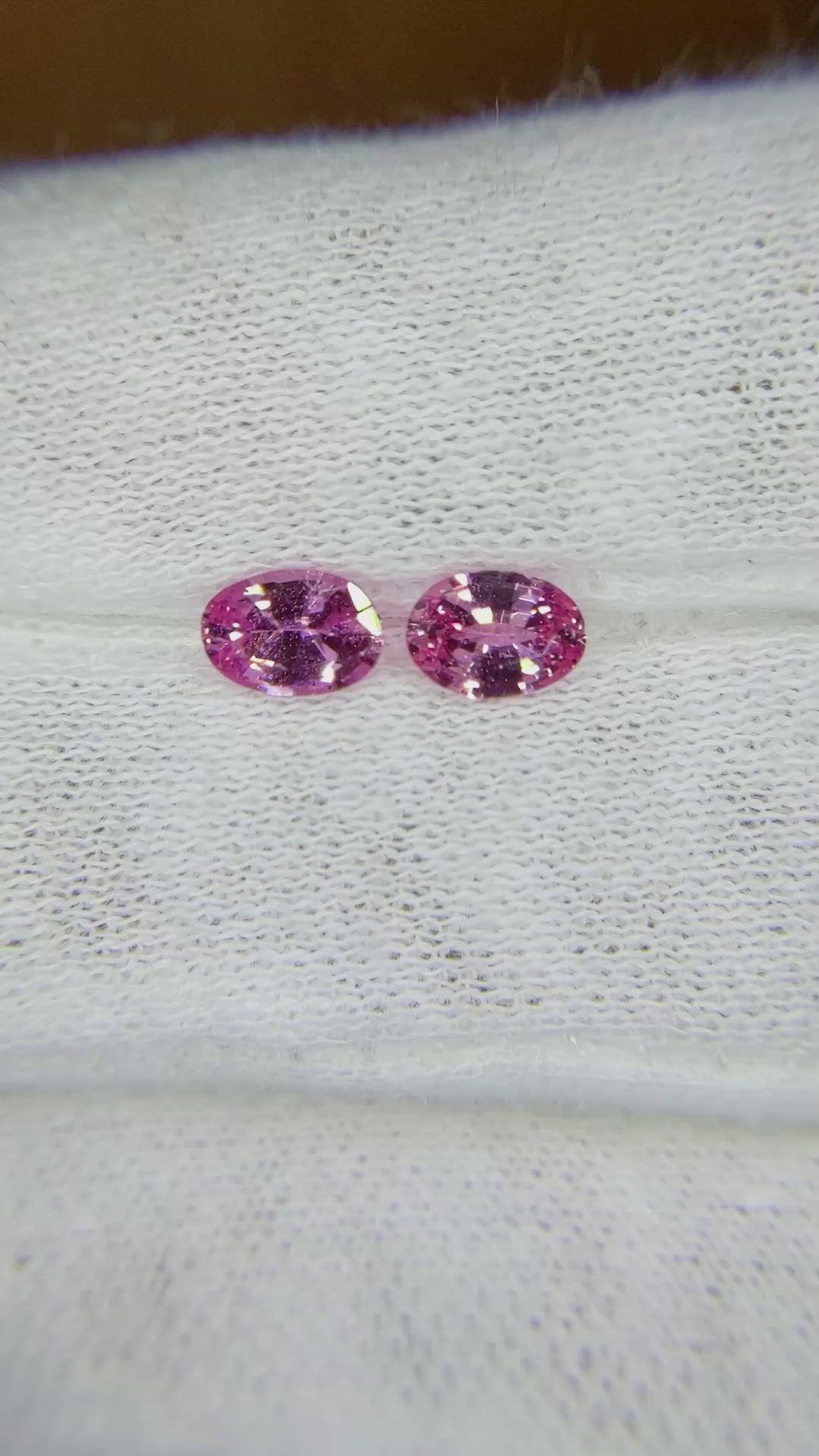 0.94&nbsp;Ct.Tw.Total Carat Weight Pink Sapphire Pair from Ceylon (Sri Lanka) Size Video