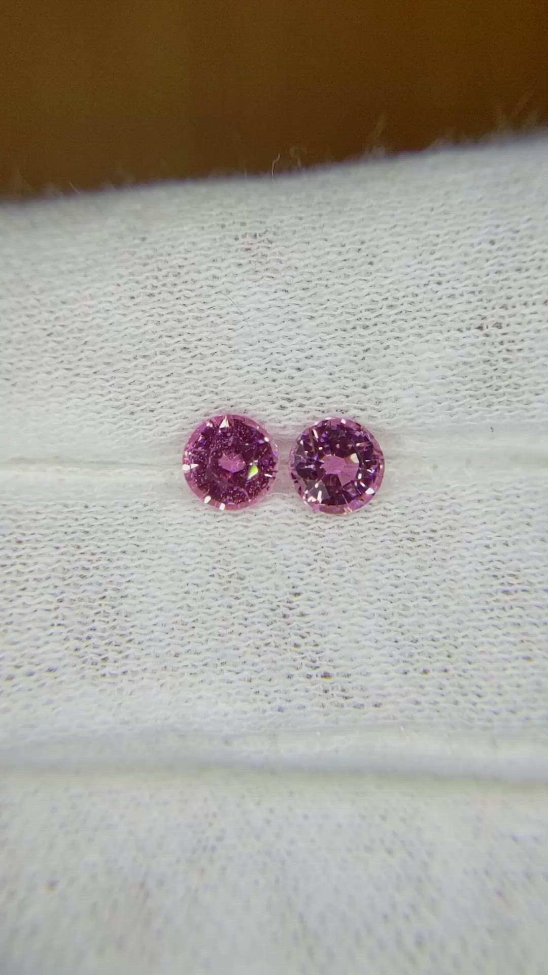 1.26&nbsp;Ct.Tw.Total Carat Weight Pink Sapphire Pair from Ceylon (Sri Lanka) Size Video