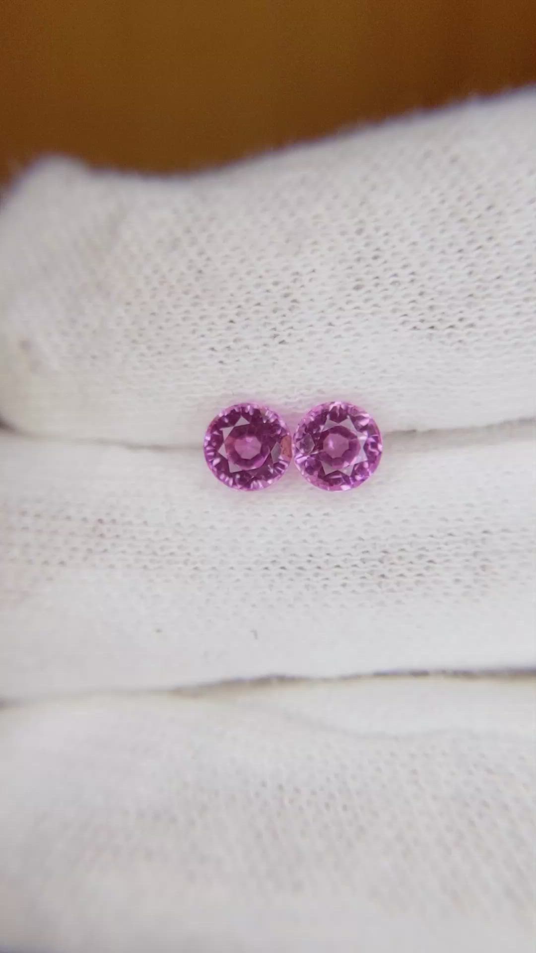 1.52&nbsp;Ct.Tw.Total Carat Weight Pink Sapphire Pair from Ceylon (Sri Lanka) Size Video
