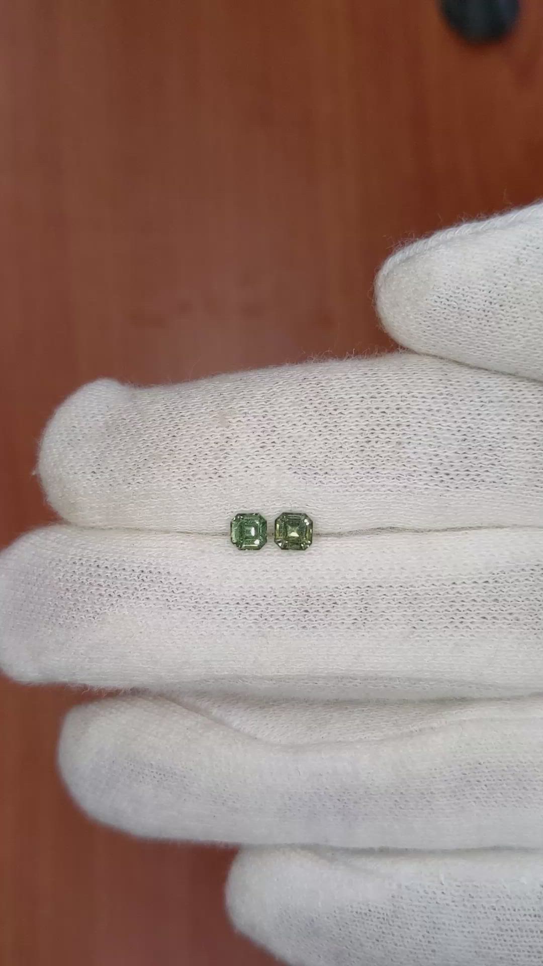 0.58&nbsp;Ct.Tw.Total Carat Weight Green Sapphire Pair from Ceylon (Sri Lanka) Size Video
