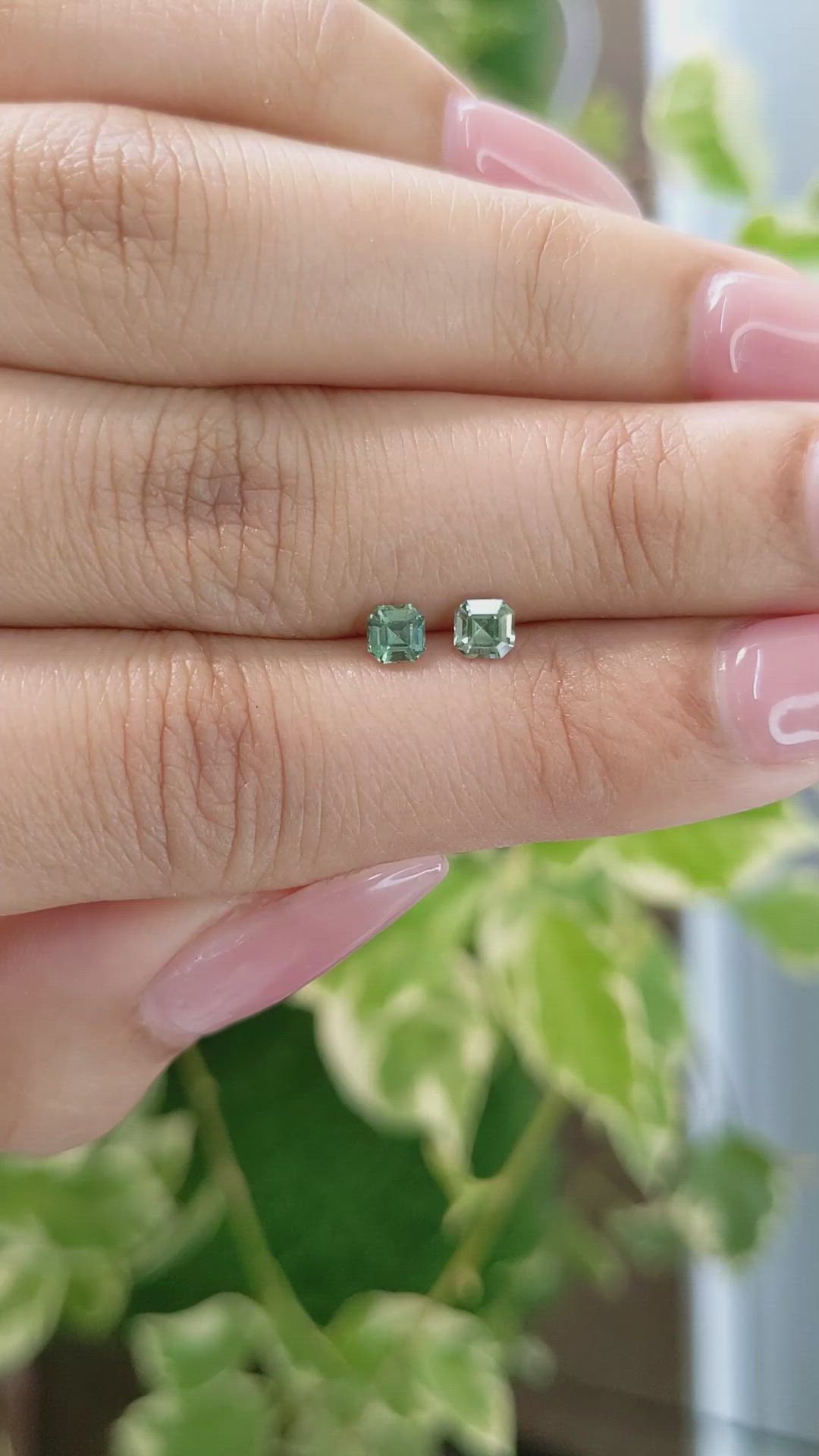 0.58&nbsp;Ct.Tw.Total Carat Weight Green Sapphire Pair from Ceylon (Sri Lanka) Size Video