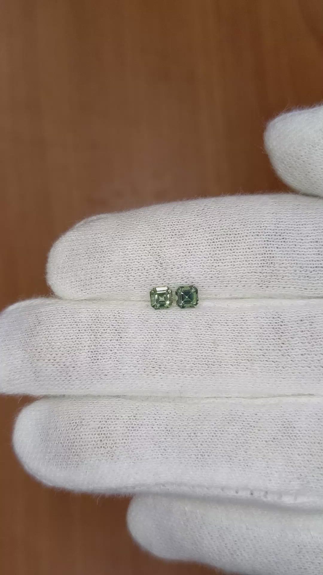 0.55&nbsp;Ct.Tw.Total Carat Weight Green Sapphire Pair from Ceylon (Sri Lanka) Size Video