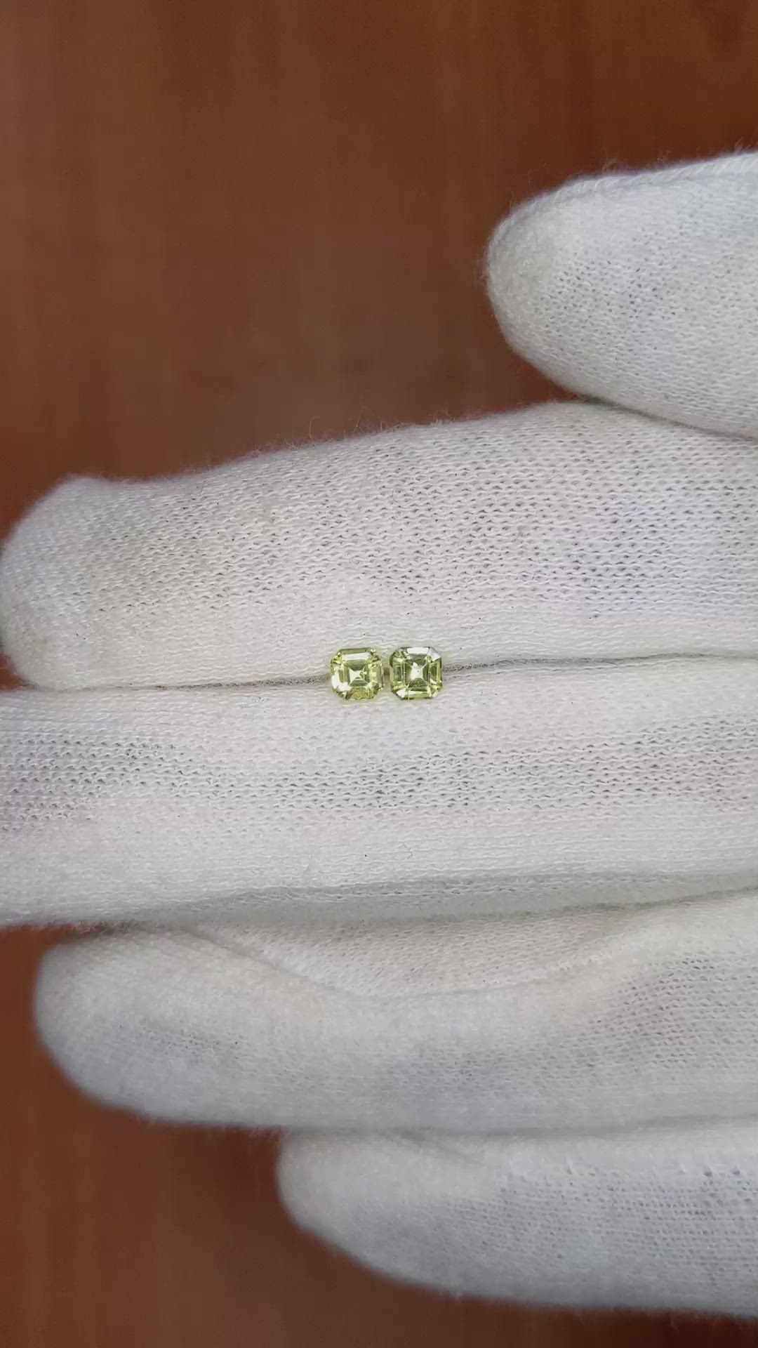 0.51 Ct.Tw.Total Carat Weight Yellowish Green Sapphire Pair from Ceylon (Sri Lanka) Size Video