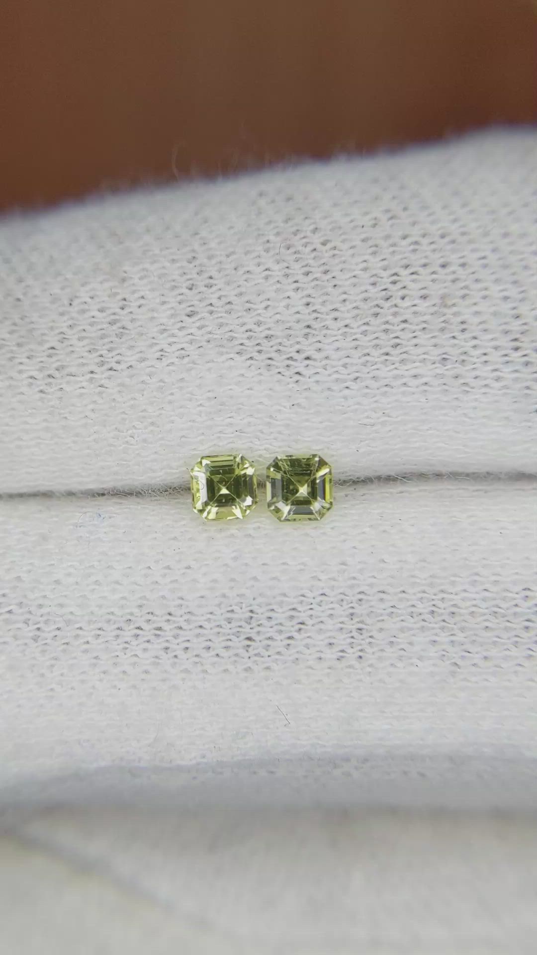 0.51 Ct.Tw.Total Carat Weight Yellowish Green Sapphire Pair from Ceylon (Sri Lanka) Size Video