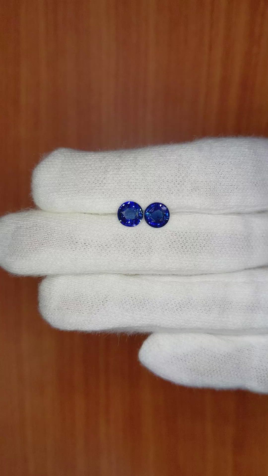 1.73 Ct.Tw.Total Carat Weight Blue Sapphire Pair from Ceylon (Sri Lanka) Size Video