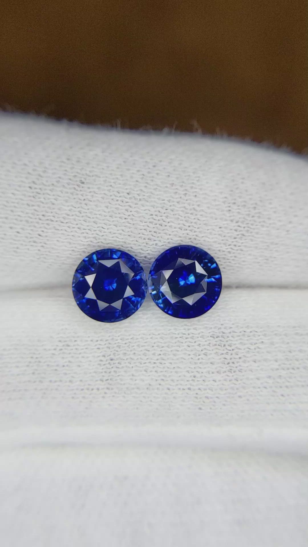 3.85 Ct.Tw.Total Carat Weight Blue Sapphire Pair from Ceylon (Sri Lanka) Size Video
