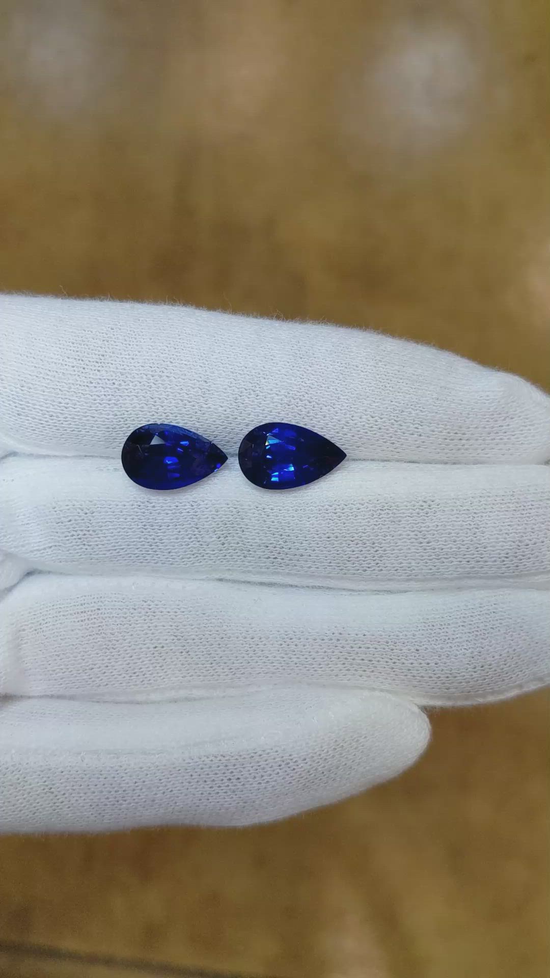 8.48&nbsp;Ct.Tw.Total Carat Weight Blue Sapphire Pair from Ceylon (Sri Lanka) Size Video
