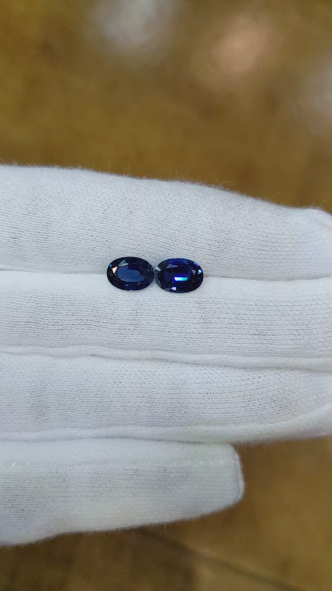 2.73&nbsp;Ct.Tw.Total Carat Weight Blue Sapphire Pair from Ceylon (Sri Lanka) Size Video