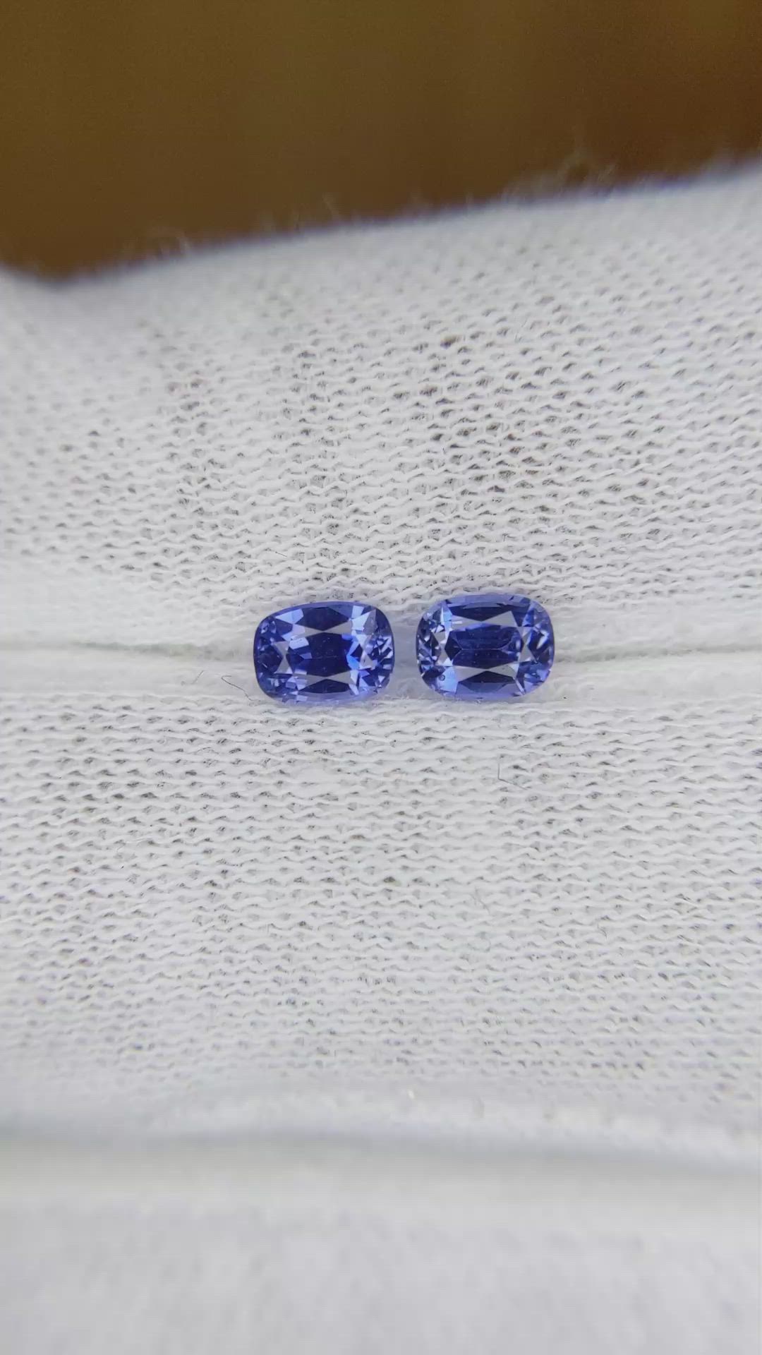 1.02 Ct.Tw.Total Carat Weight Blue Sapphire Pair from Ceylon (Sri Lanka) Size Video