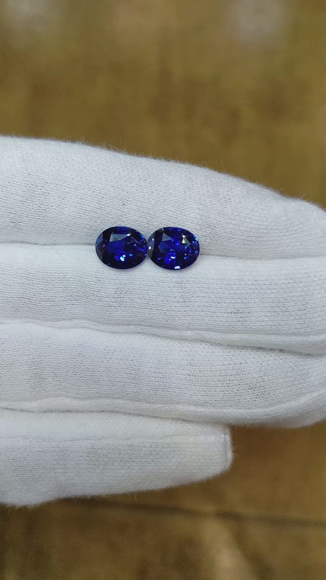 4.56 Ct.Tw.Total Carat Weight Blue Sapphire Pair from Ceylon (Sri Lanka) Size Video