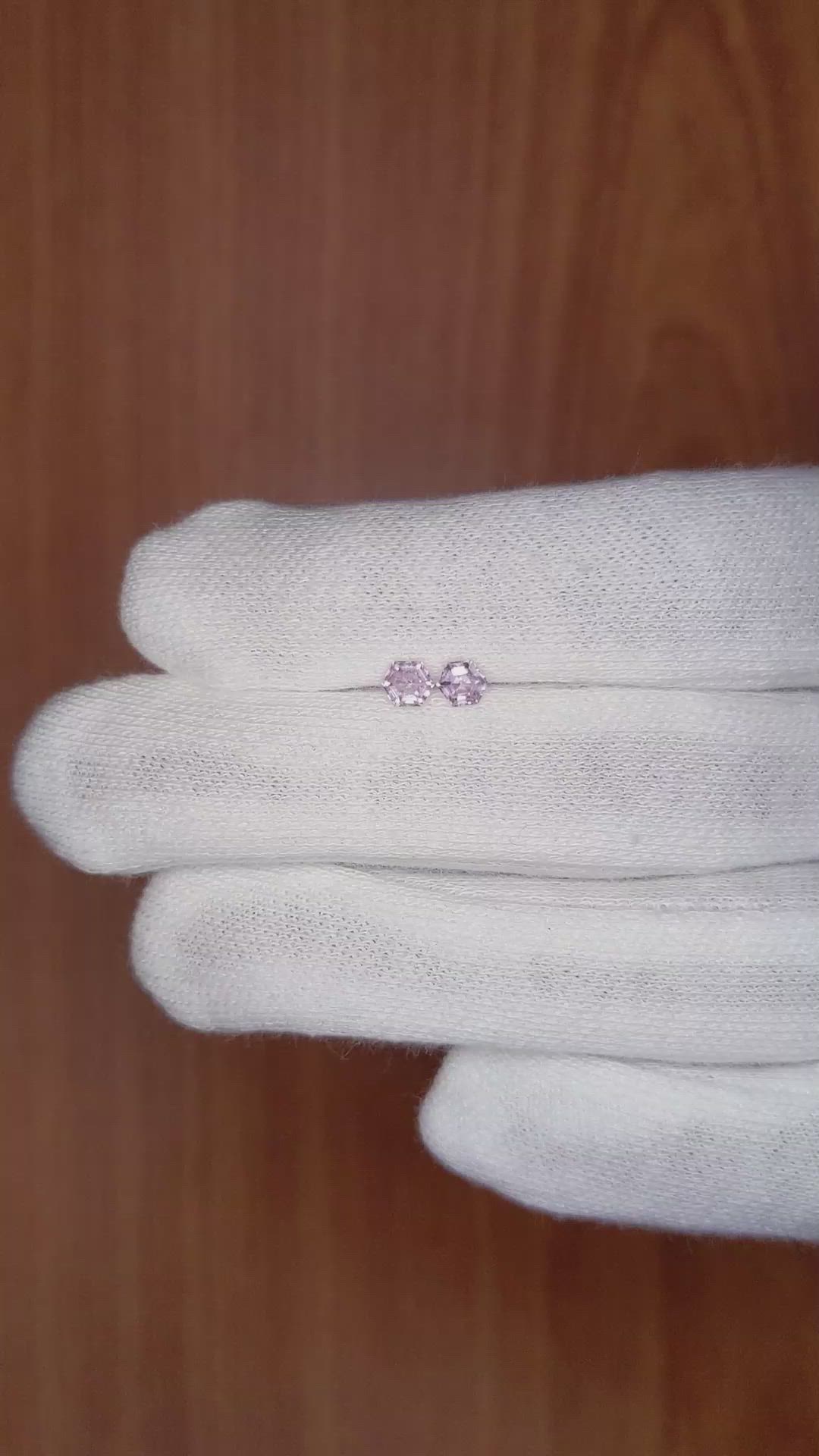 0.56&nbsp;Ct.Tw.Total Carat Weight Pink Sapphire Pair from Ceylon (Sri Lanka) Size Video