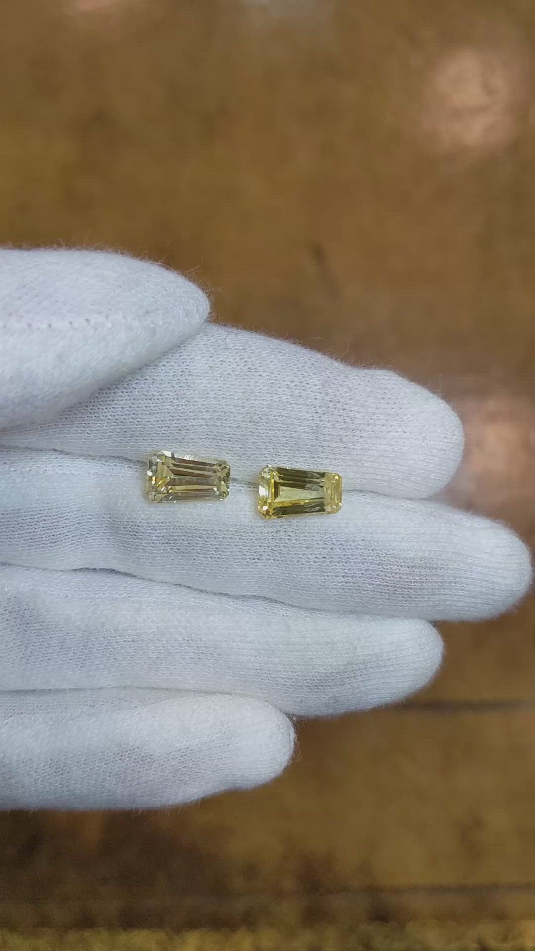 5.20 Ct.Tw.Total Carat Weight Yellow Sapphire Pair from Ceylon (Sri Lanka) Size Video