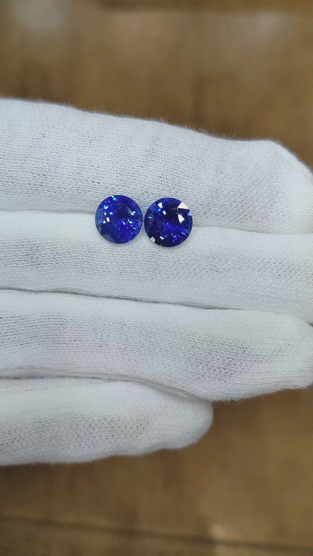 4.65 Ct.Tw.Total Carat Weight Blue Sapphire Pair from Ceylon (Sri Lanka) Size Video