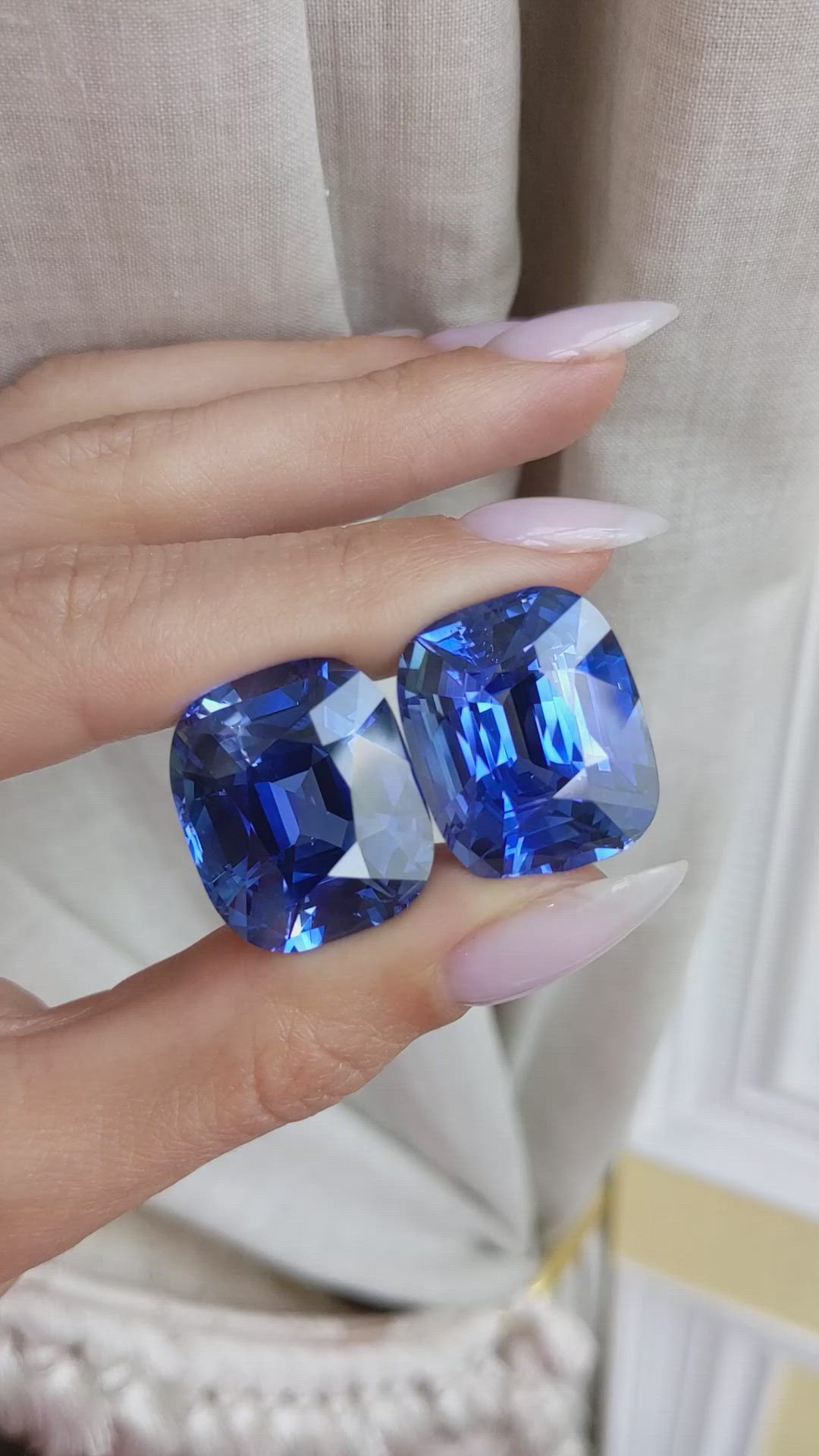 89.15&nbsp;Ct.Tw.Total Carat Weight Blue Sapphire Pair from Ceylon (Sri Lanka) Size Video