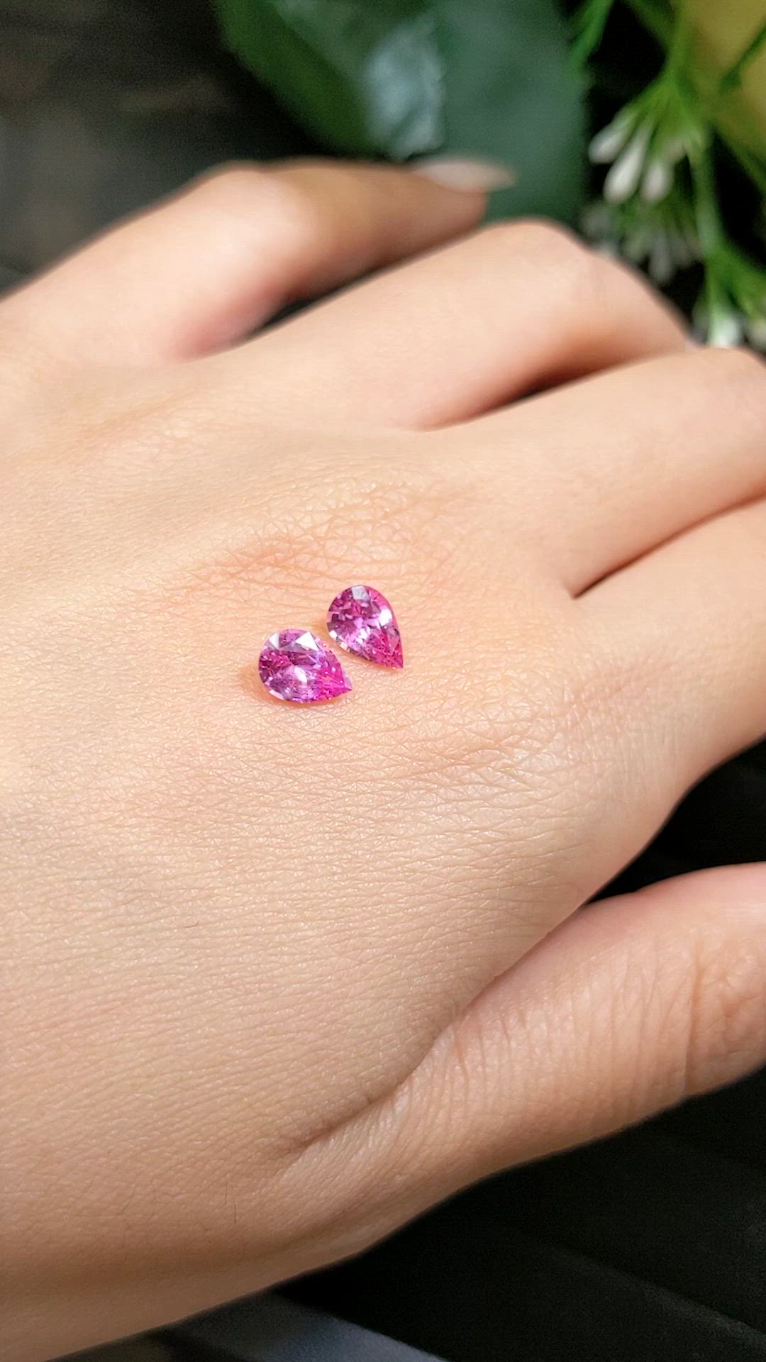 1.49&nbsp;Ct.Tw.Total Carat Weight Pink Sapphire Pair from Ceylon (Sri Lanka) Size Video