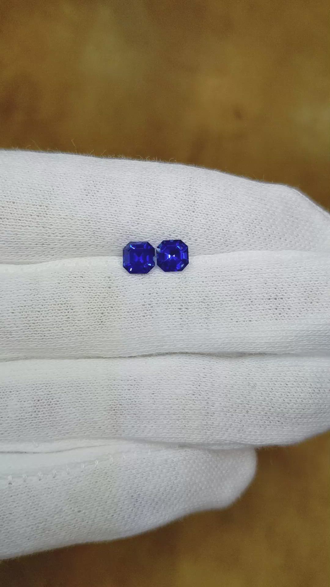 1.39&nbsp;Ct.Tw.Total Carat Weight Blue Sapphire Pair from Ceylon (Sri Lanka) Size Video