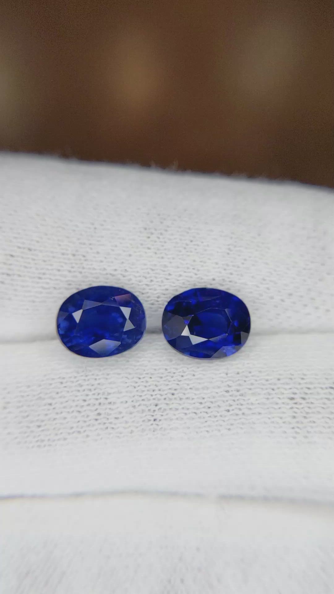 4.51 Ct.Tw.Total Carat Weight Blue Sapphire Pair from Ceylon (Sri Lanka) Size Video