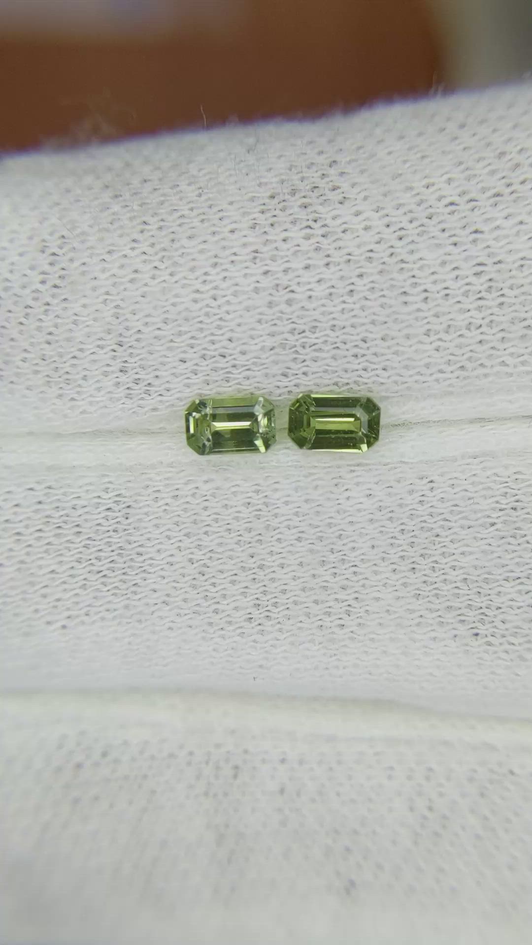 0.60 Ct.Tw.Total Carat Weight Yellowish Green Sapphire Pair from Madagascar Size Video