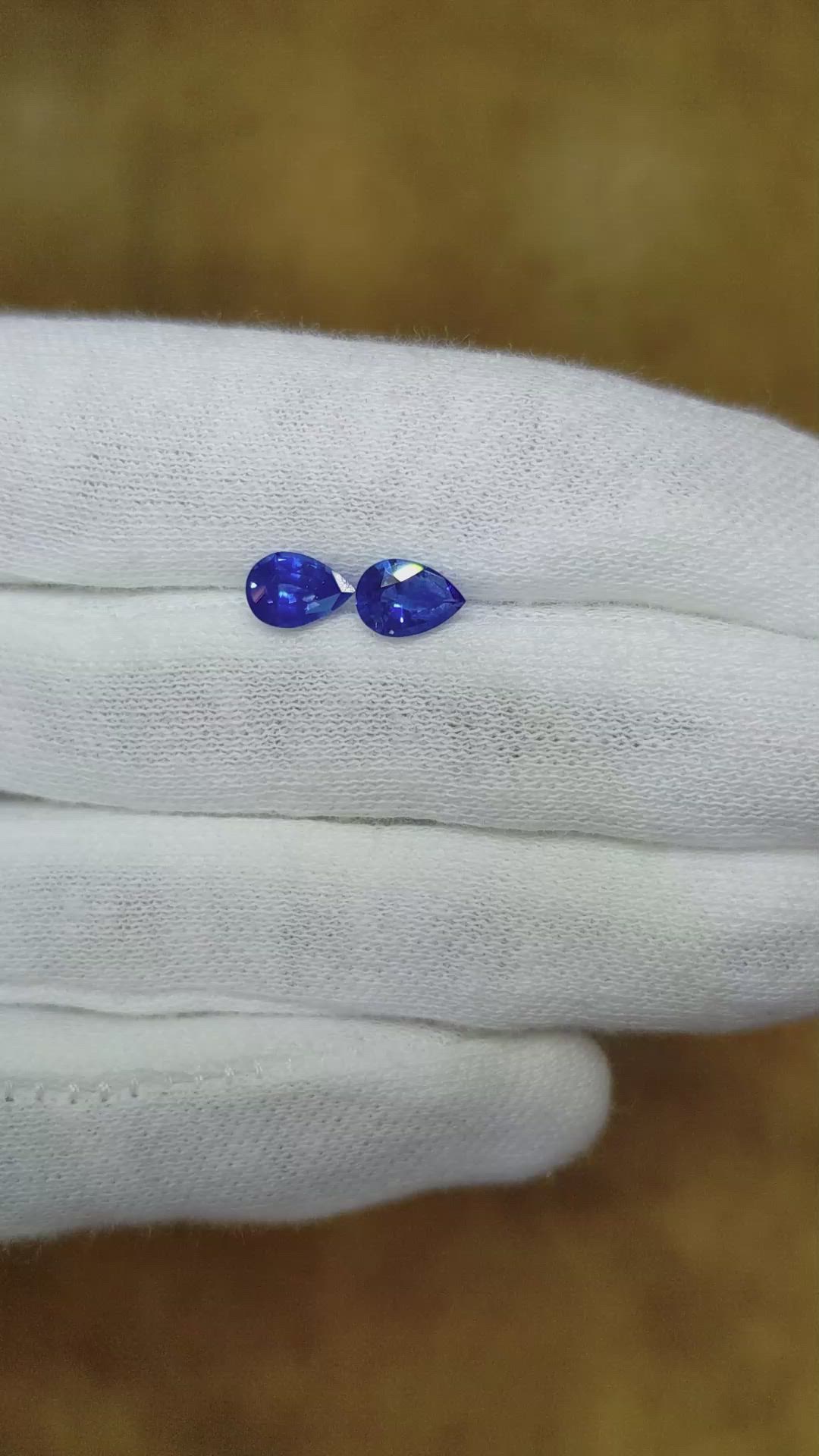 1.58&nbsp;Ct.Tw.Total Carat Weight Blue Sapphire Pair from Ceylon (Sri Lanka) Size Video