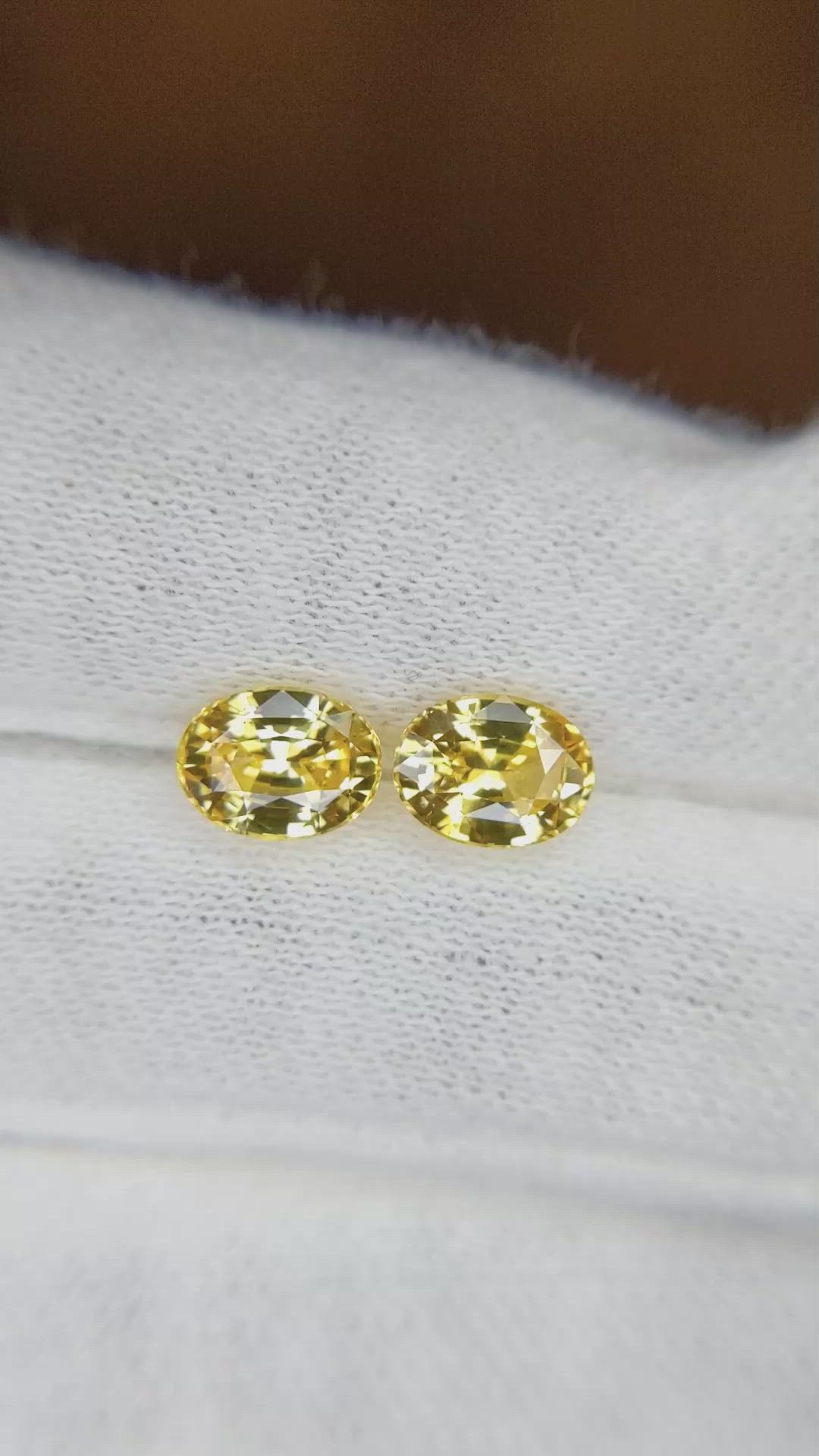 2.59 Ct.Tw.Total Carat Weight Yellow Sapphire Pair from Ceylon (Sri Lanka) Size Video