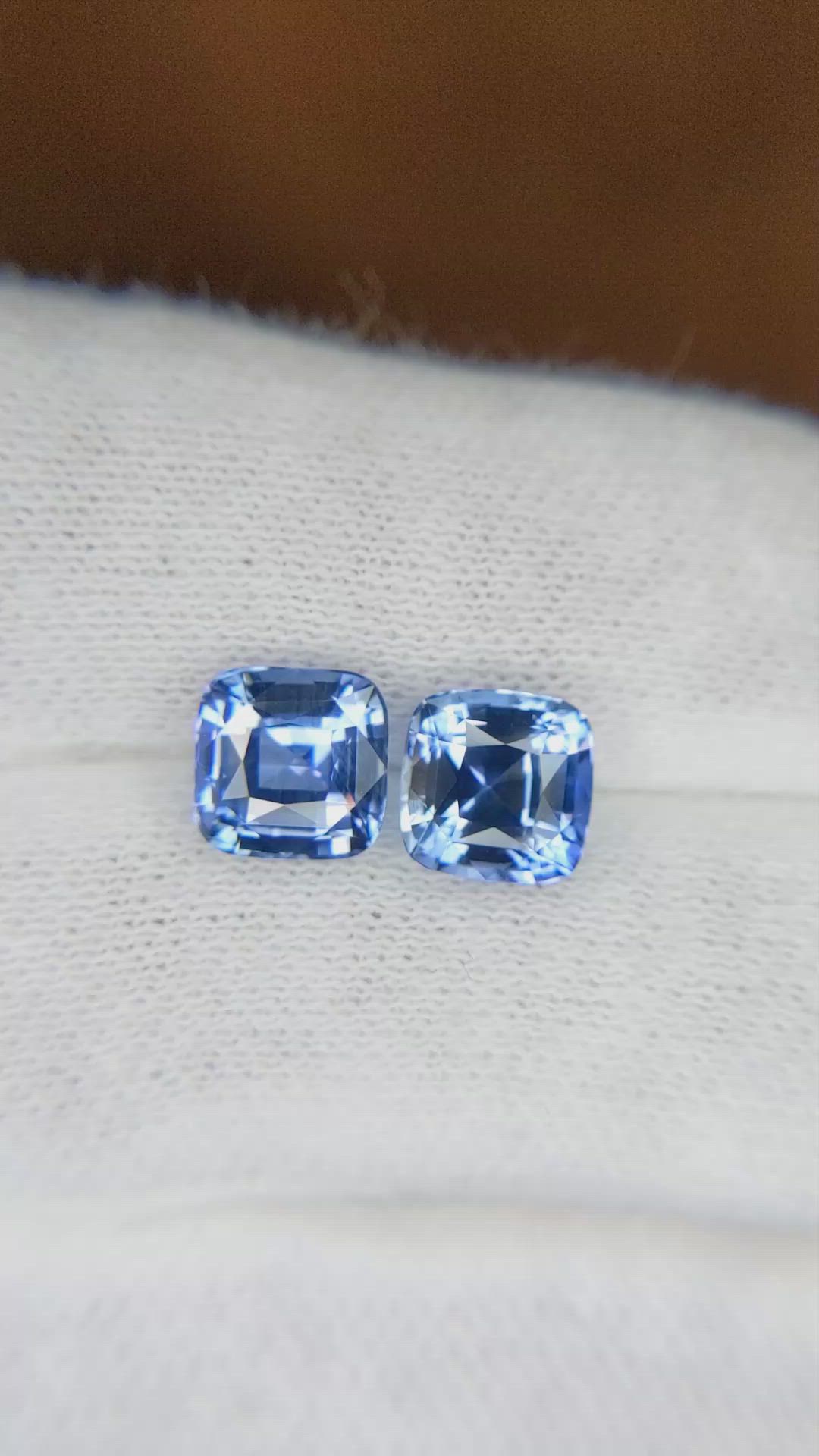 4.83&nbsp;Ct.Tw.Total Carat Weight Blue Sapphire Pair from Ceylon (Sri Lanka) Size Video