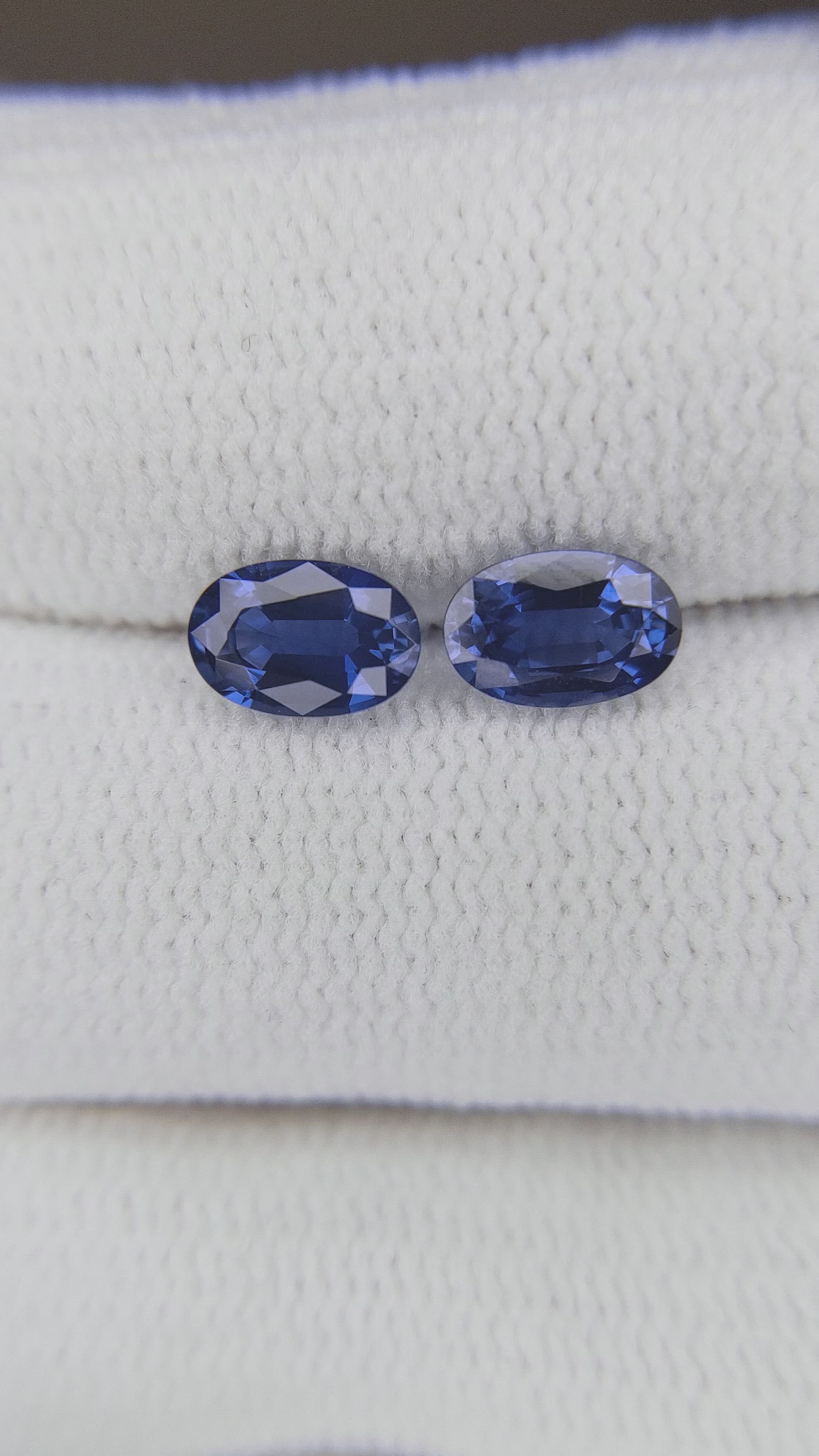 1.22 Ct.Tw.Total Carat Weight Blue Sapphire Pair from Ceylon (Sri Lanka) Size Video