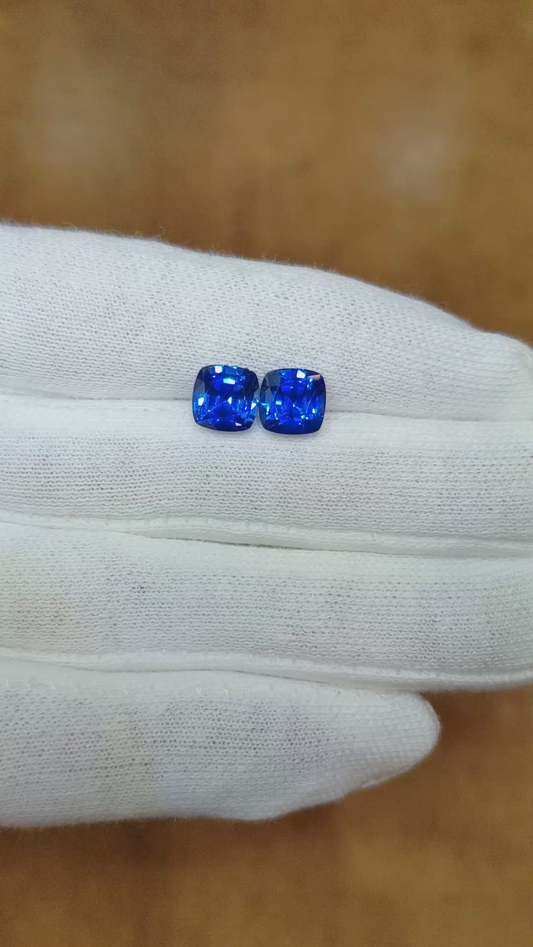 4.78 Ct.Tw.Total Carat Weight Blue Sapphire Pair from Ceylon (Sri Lanka) Size Video