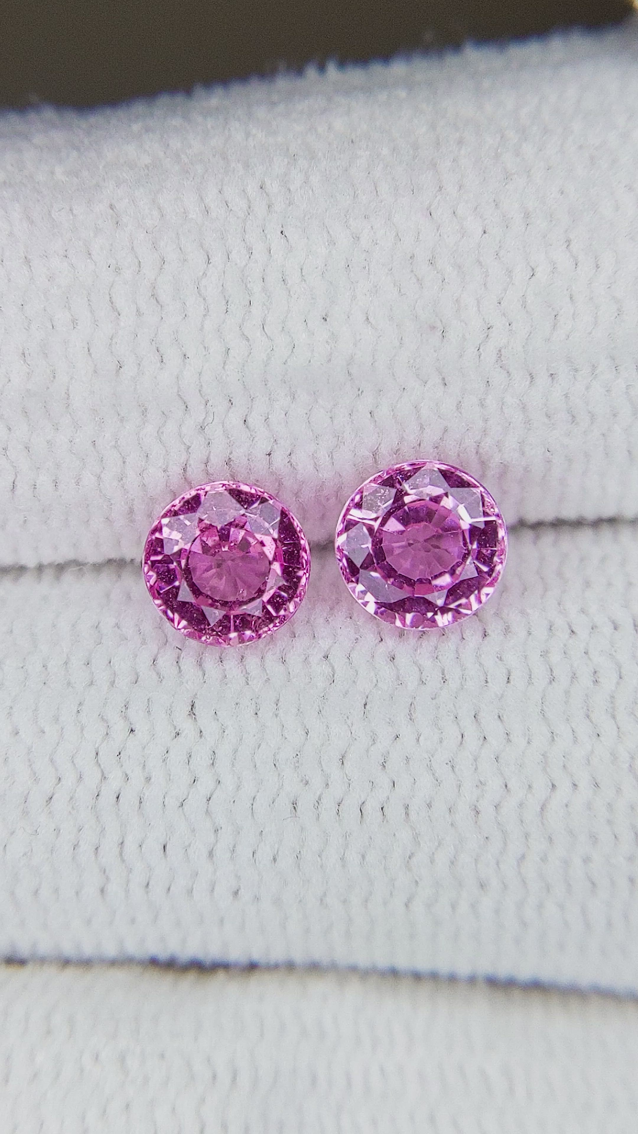 1.36&nbsp;Ct.Tw.Total Carat Weight Pink Sapphire Pair from Ceylon (Sri Lanka) Size Video