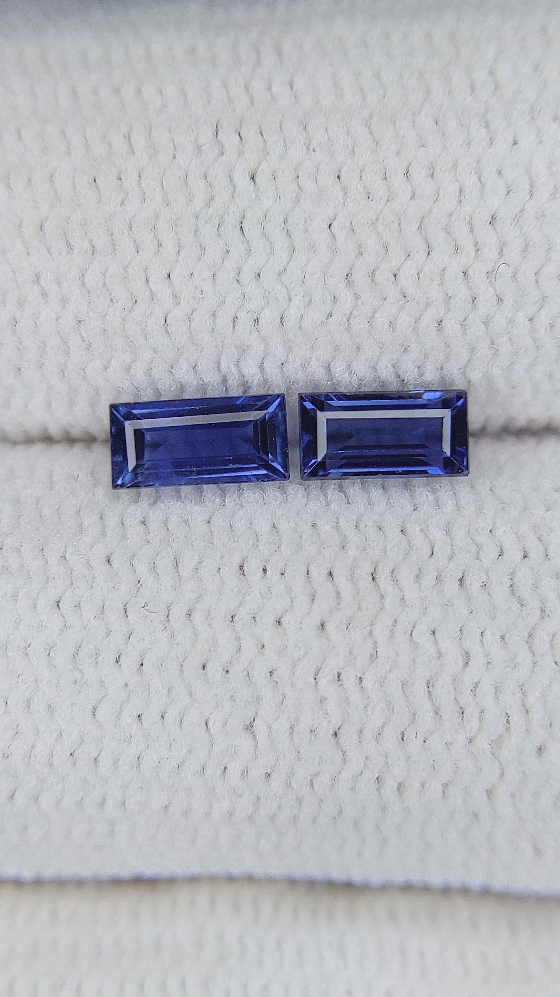 0.73&nbsp;Ct.Tw.Total Carat Weight Blue Sapphire Pair from Ceylon (Sri Lanka) Size Video